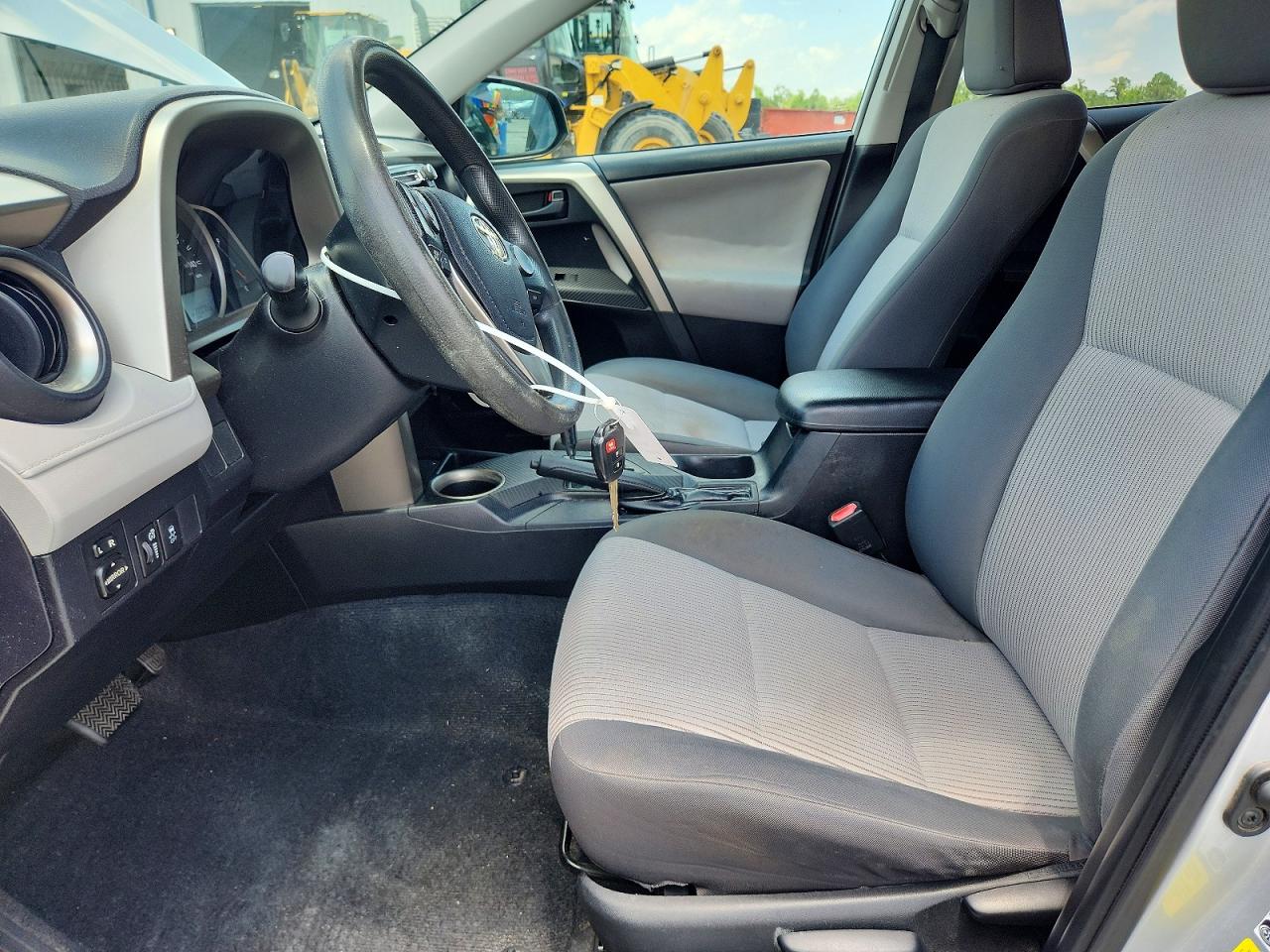 2014 Toyota Rav4 Le Silver vin: 2T3ZFREV9EW102608