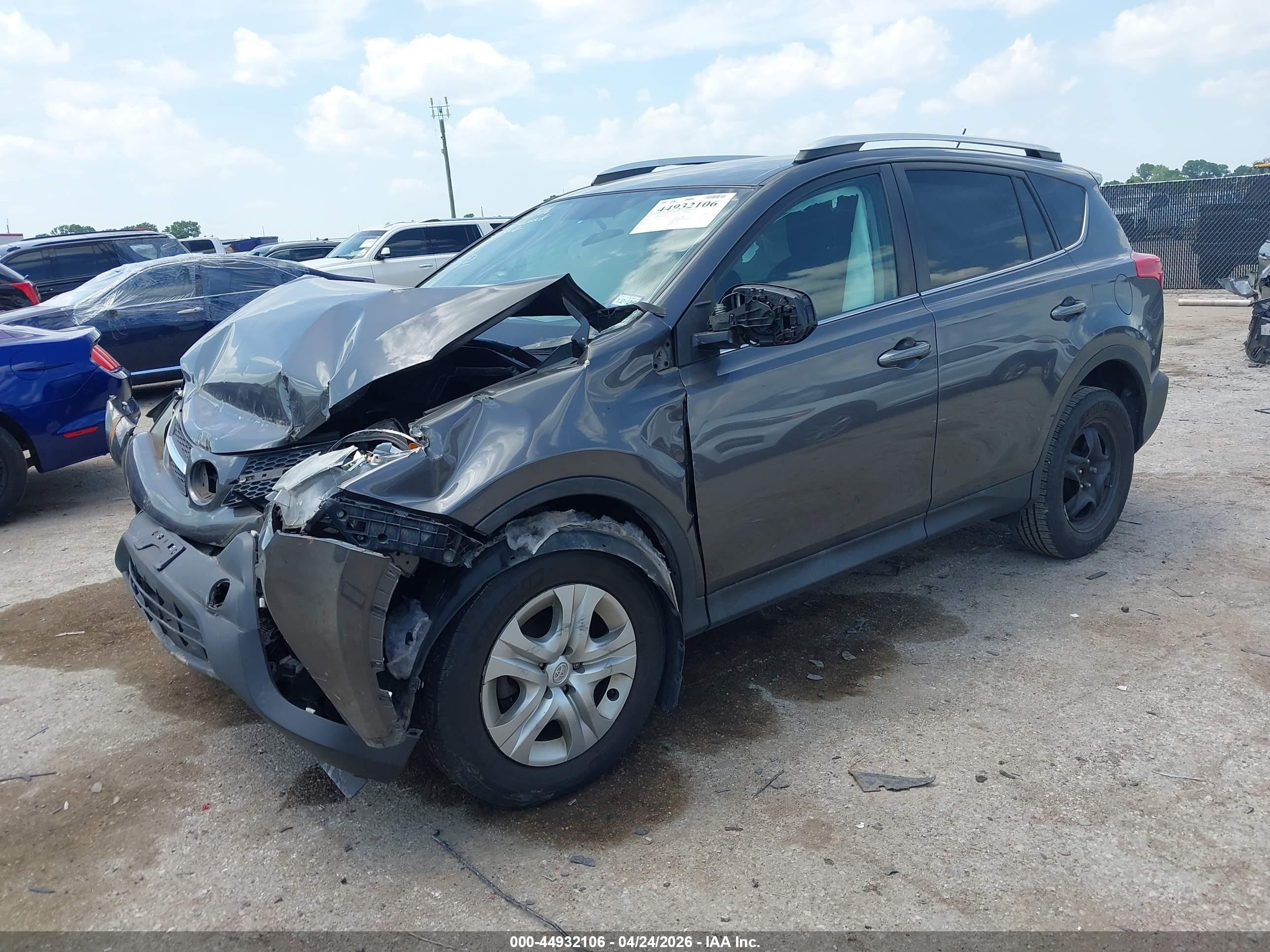 2015 Toyota Rav4 Le Gray vin: 2T3ZFREV9FW136386