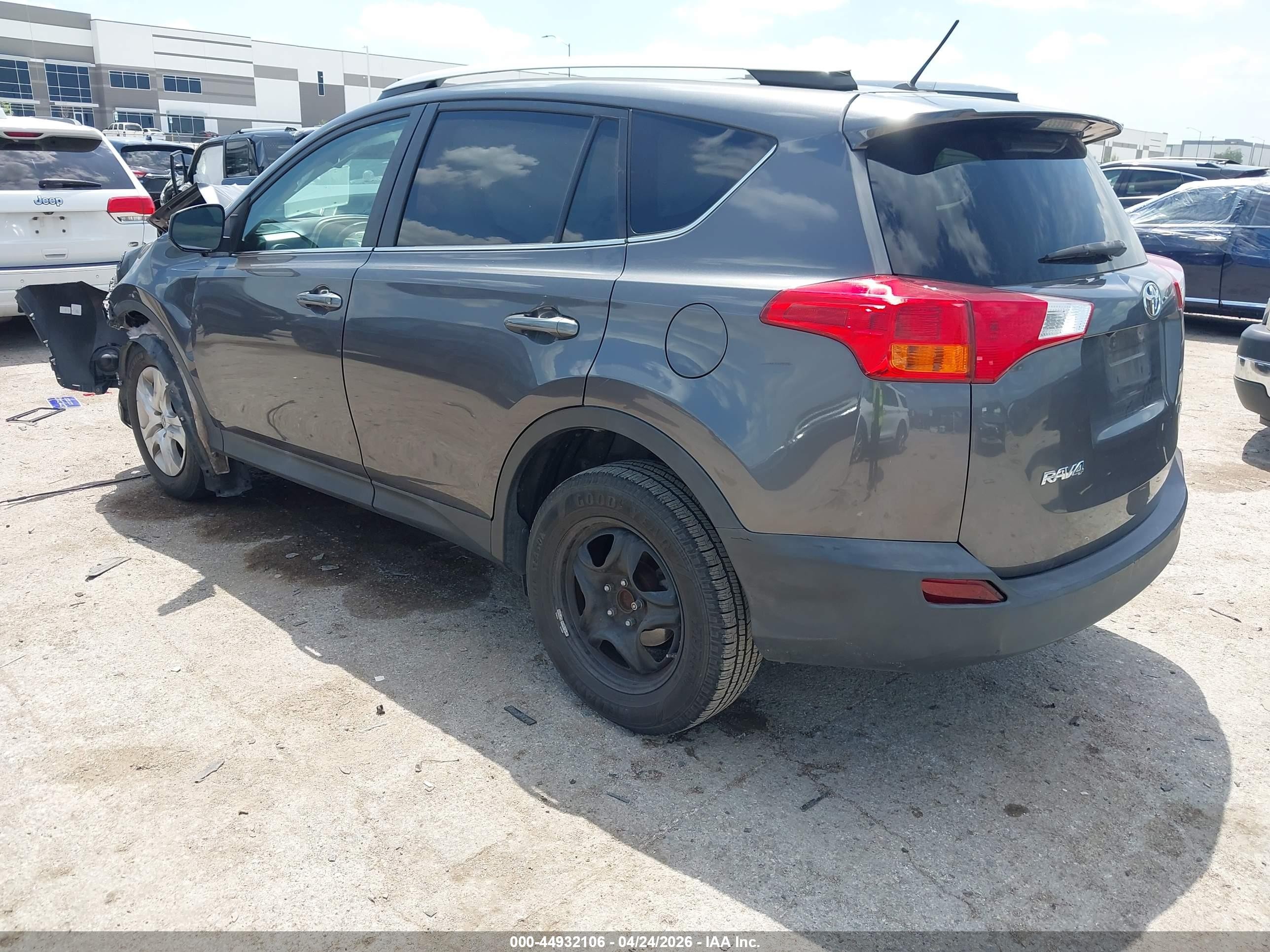 2015 Toyota Rav4 Le Gray vin: 2T3ZFREV9FW136386