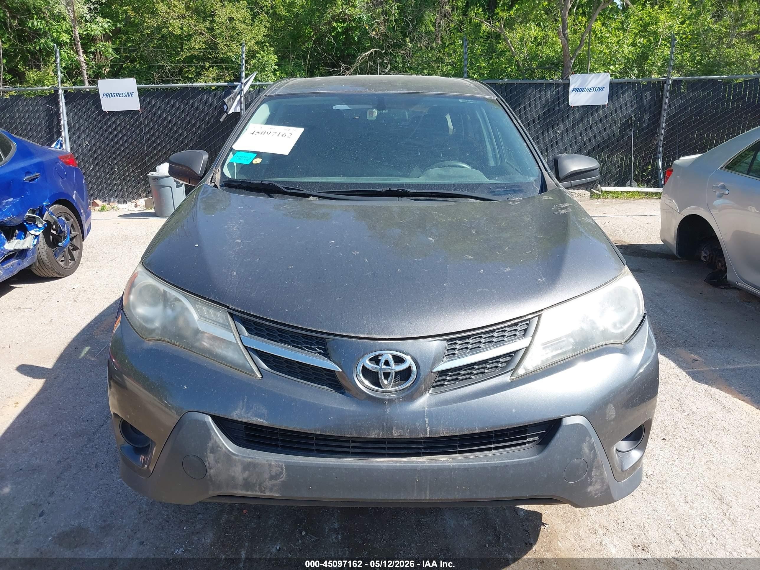 2015 Toyota Rav4 Le Gray vin: 2T3ZFREV9FW192487