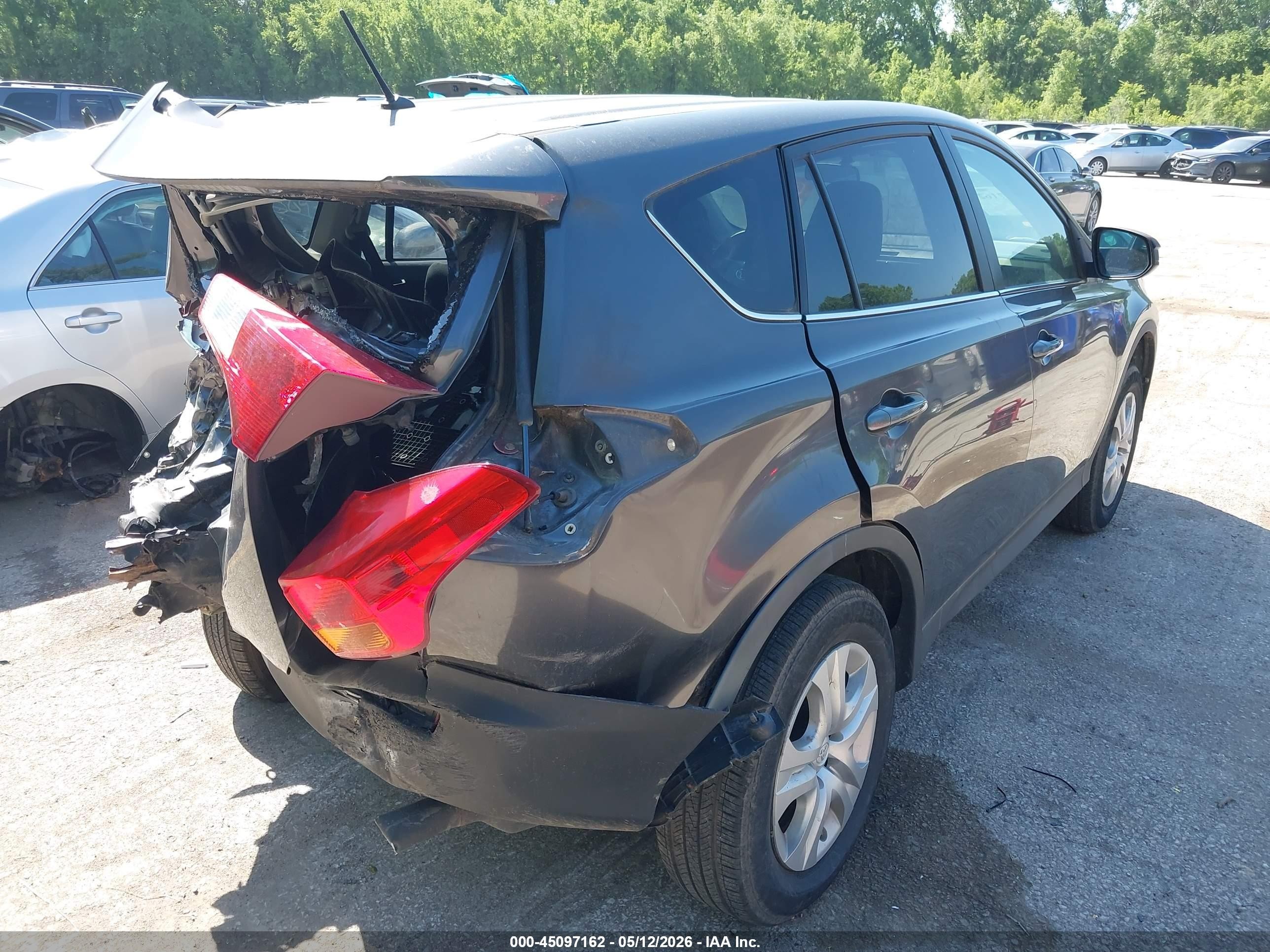 2015 Toyota Rav4 Le Gray vin: 2T3ZFREV9FW192487