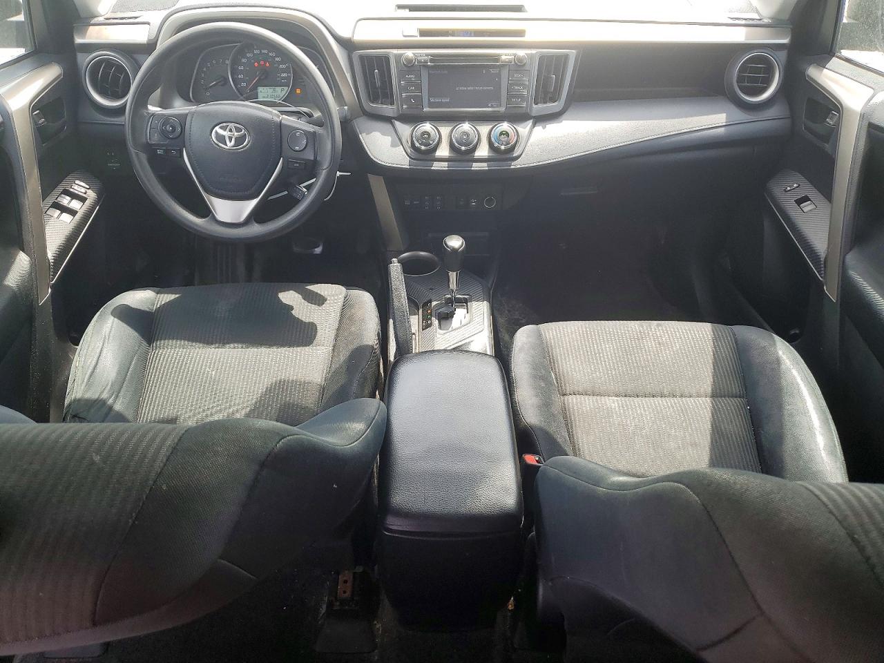 2015 Toyota Rav4 Le Silver vin: 2T3ZFREV9FW208235