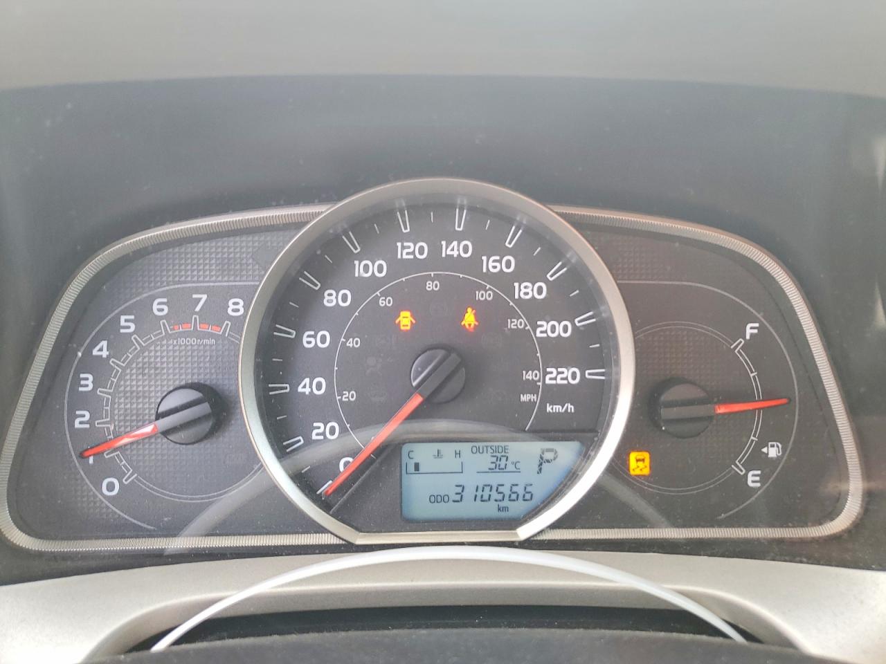 2015 Toyota Rav4 Le Silver vin: 2T3ZFREV9FW208235
