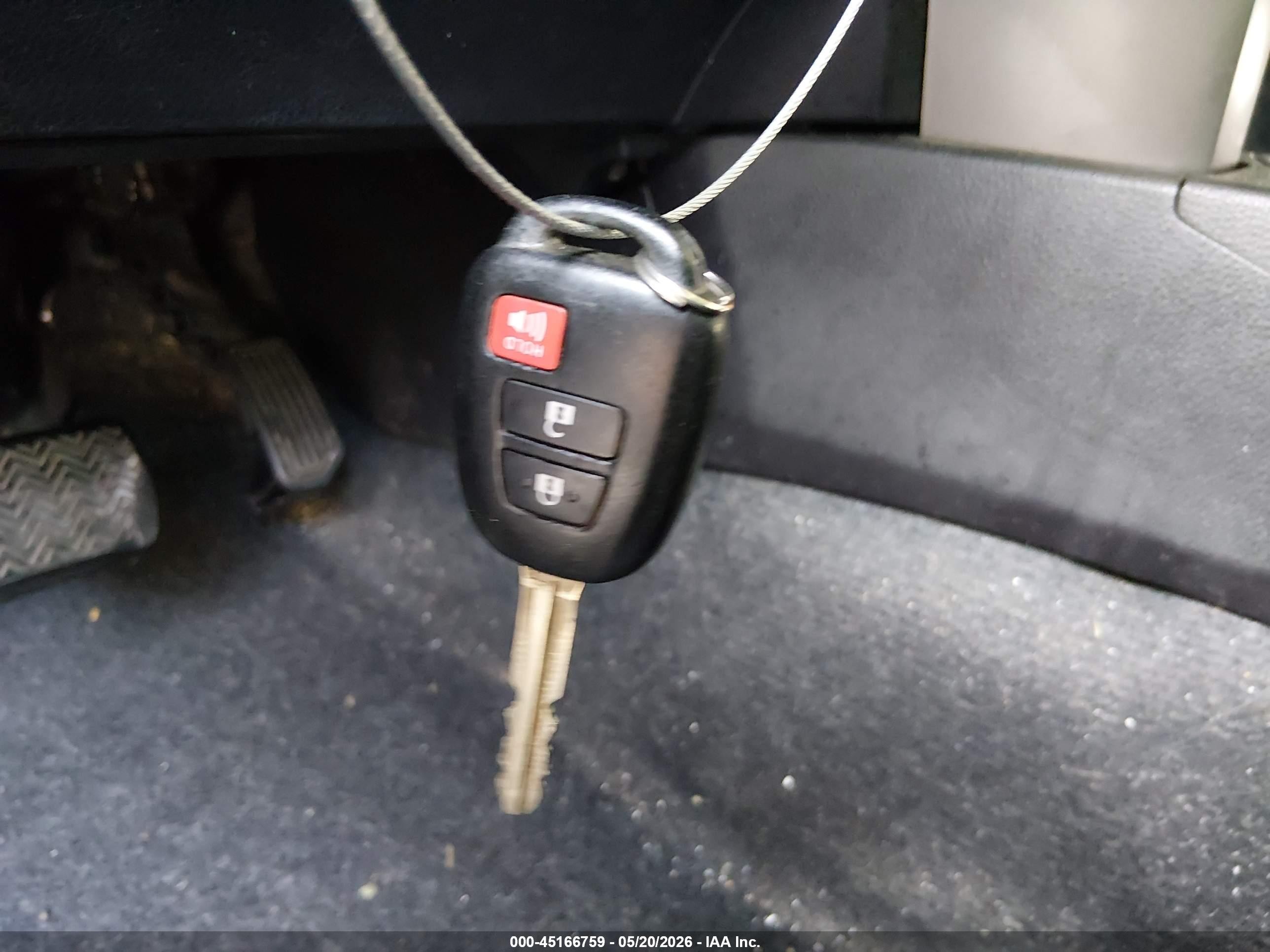 2017 Toyota Rav4 Le Gray vin: 2T3ZFREV9HW383541