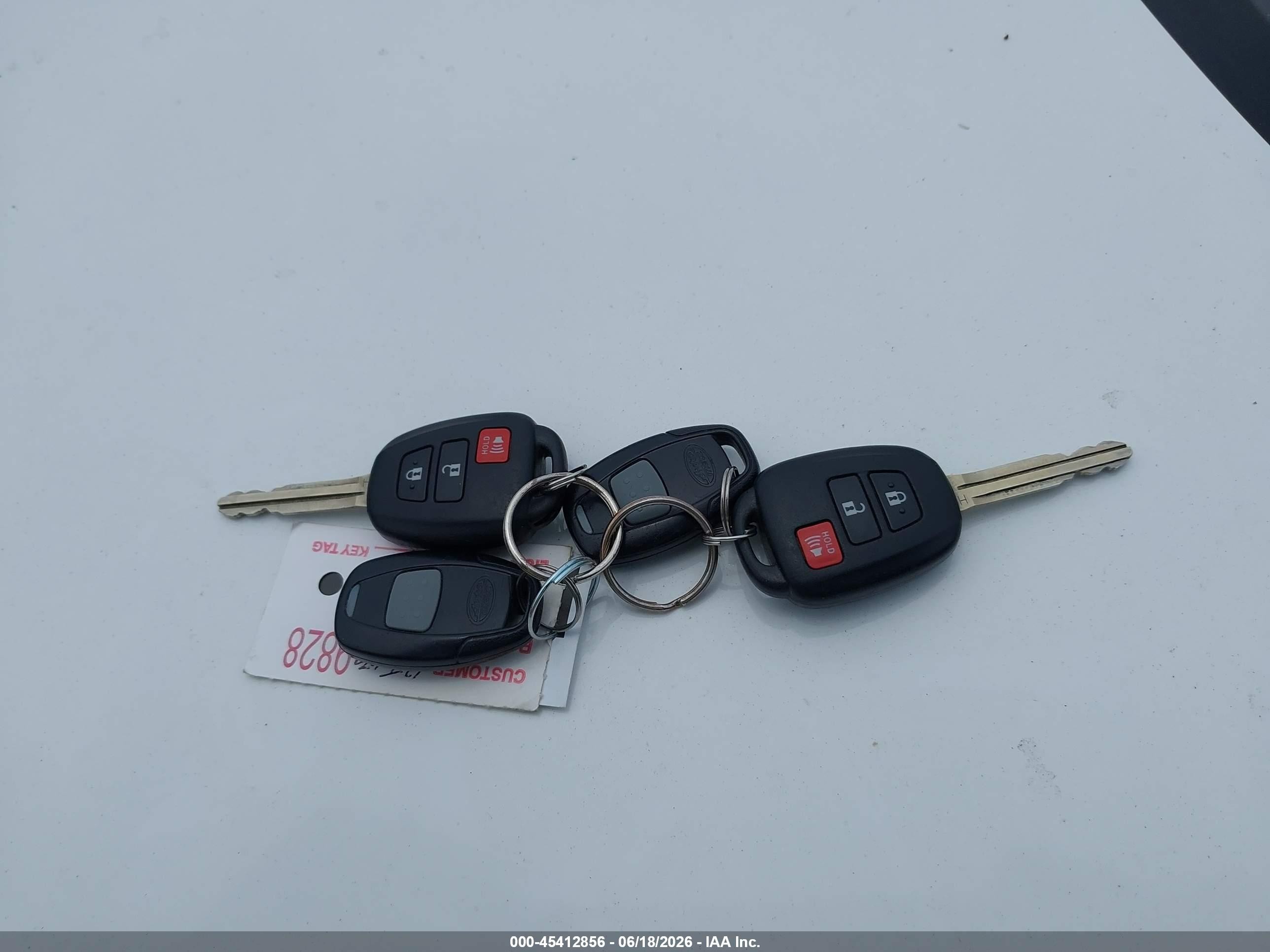 2013 Toyota Rav4 Le White vin: 2T3ZFREVXDW020501
