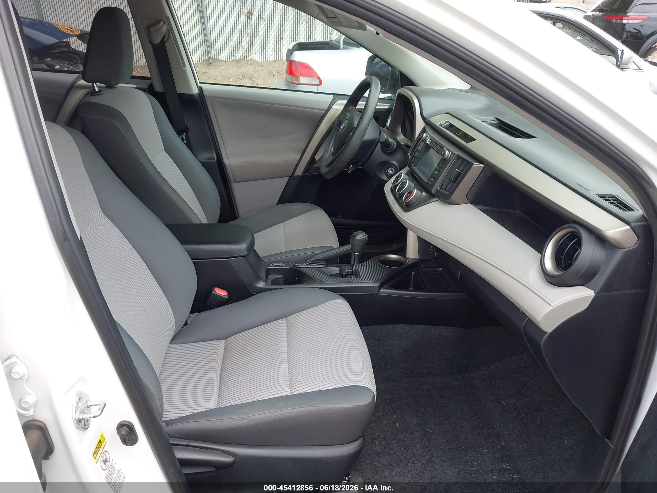 2013 Toyota Rav4 Le White vin: 2T3ZFREVXDW020501