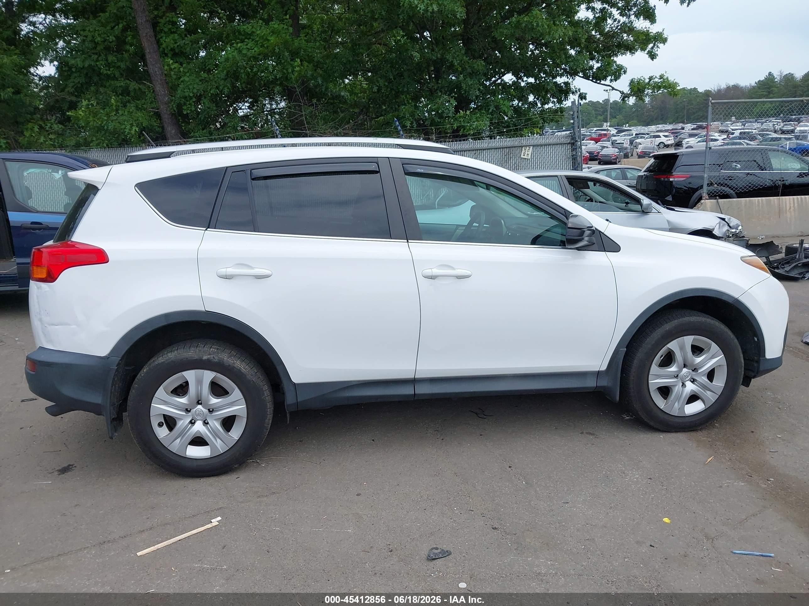 2013 Toyota Rav4 Le White vin: 2T3ZFREVXDW020501