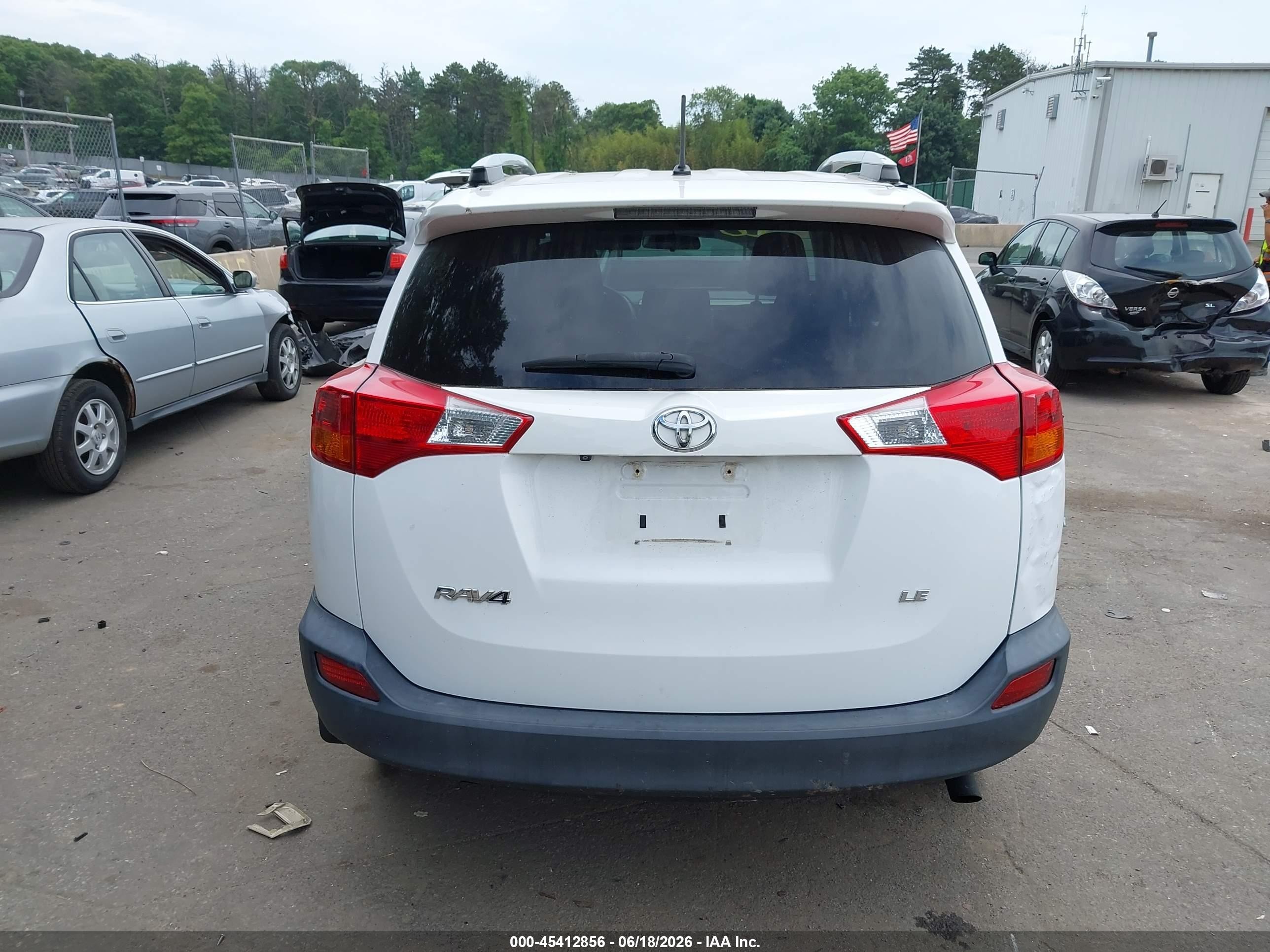 2013 Toyota Rav4 Le White vin: 2T3ZFREVXDW020501