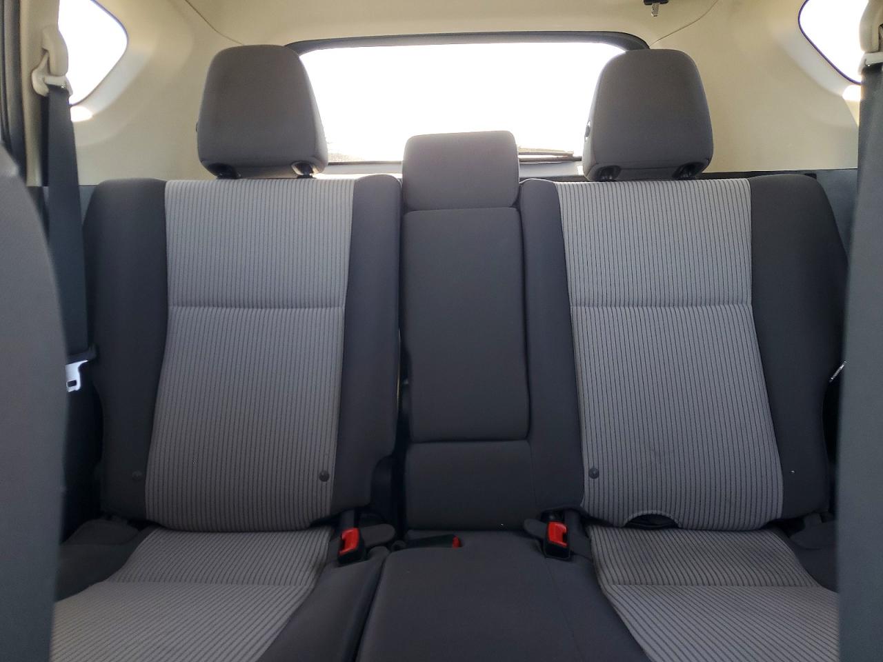 2013 Toyota Rav4 Le Silver vin: 2T3ZFREVXDW036570