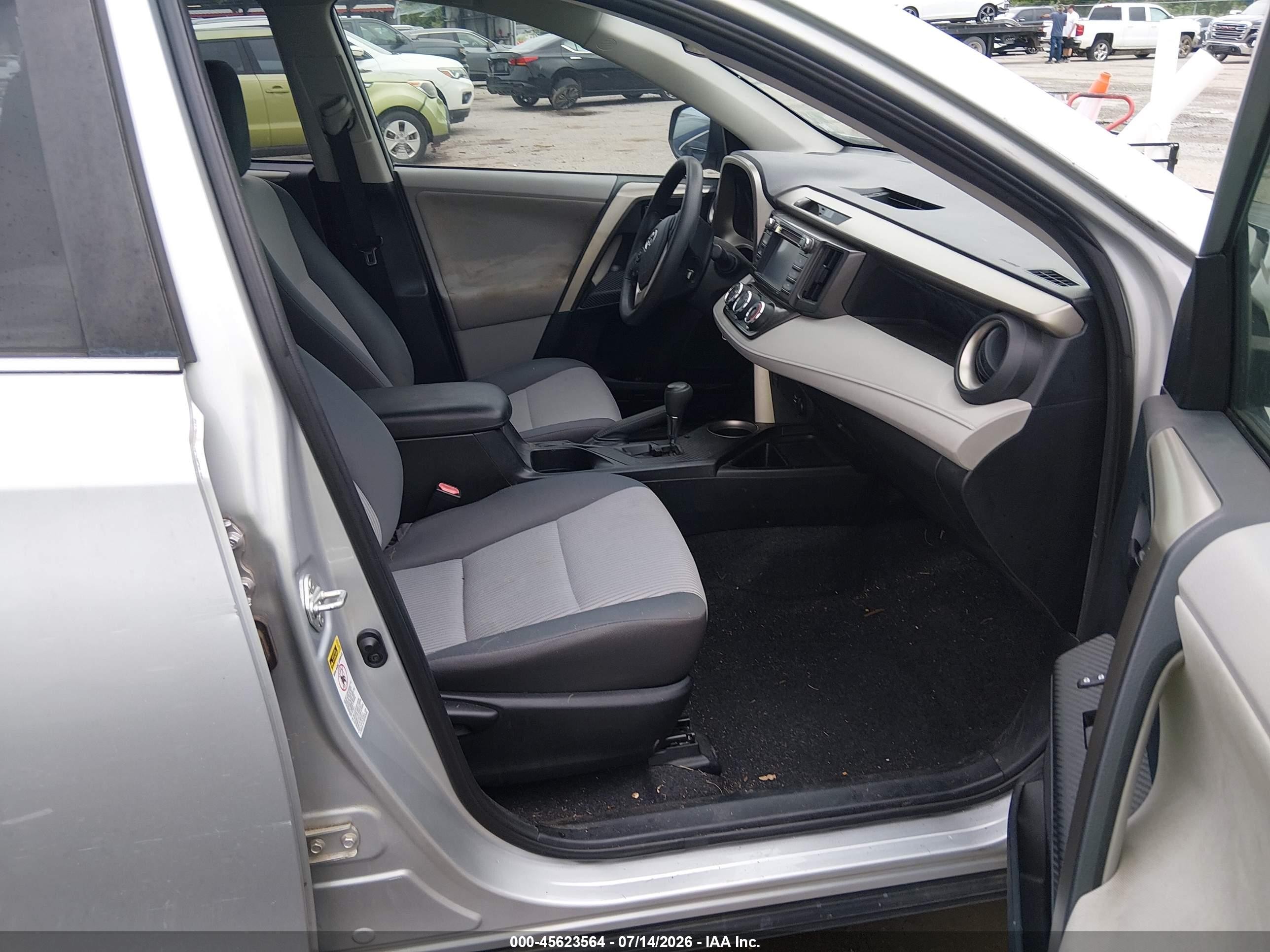 2013 Toyota Rav4 Le Silver vin: 2T3ZFREVXDW038741