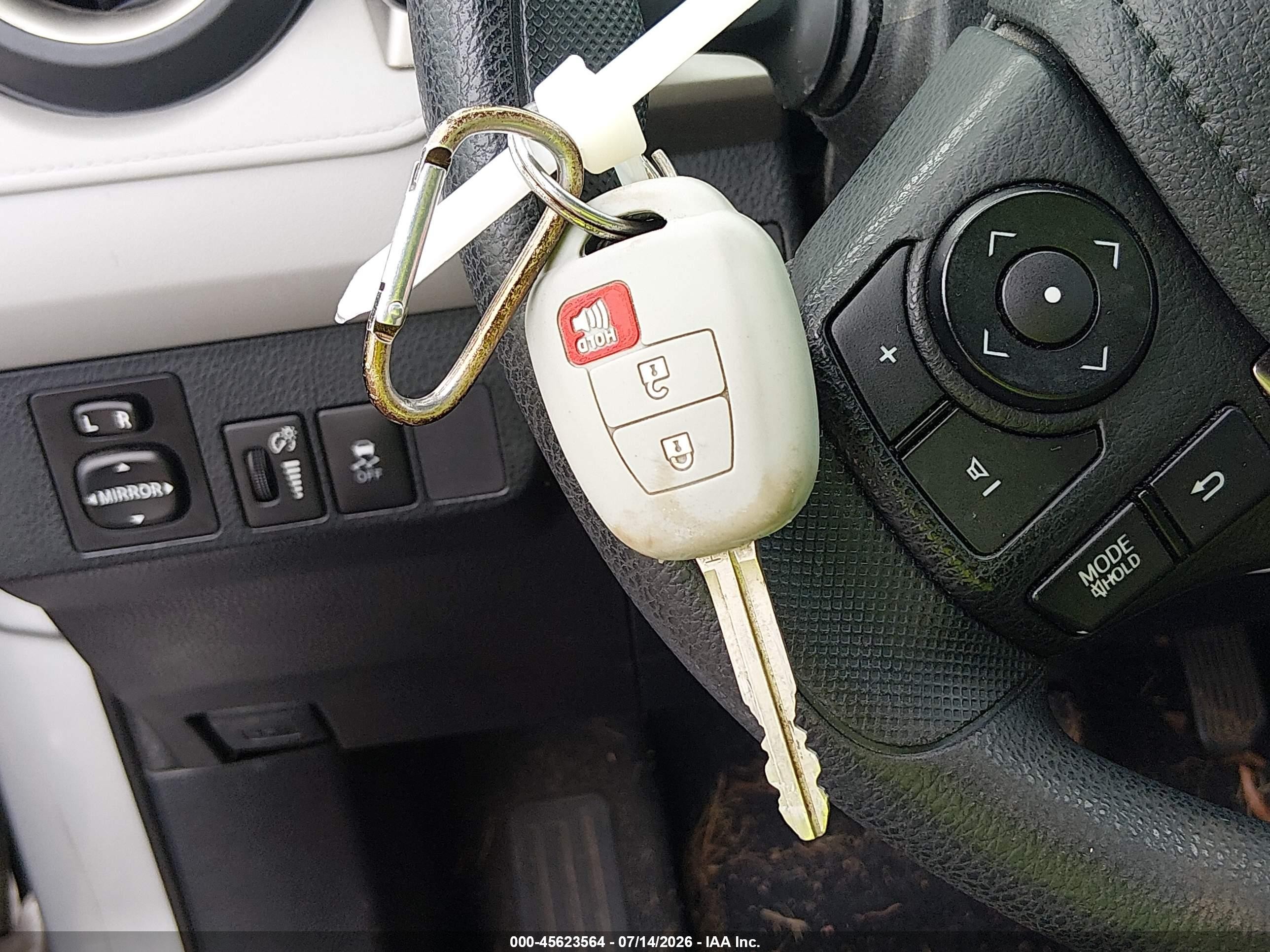 2013 Toyota Rav4 Le Silver vin: 2T3ZFREVXDW038741