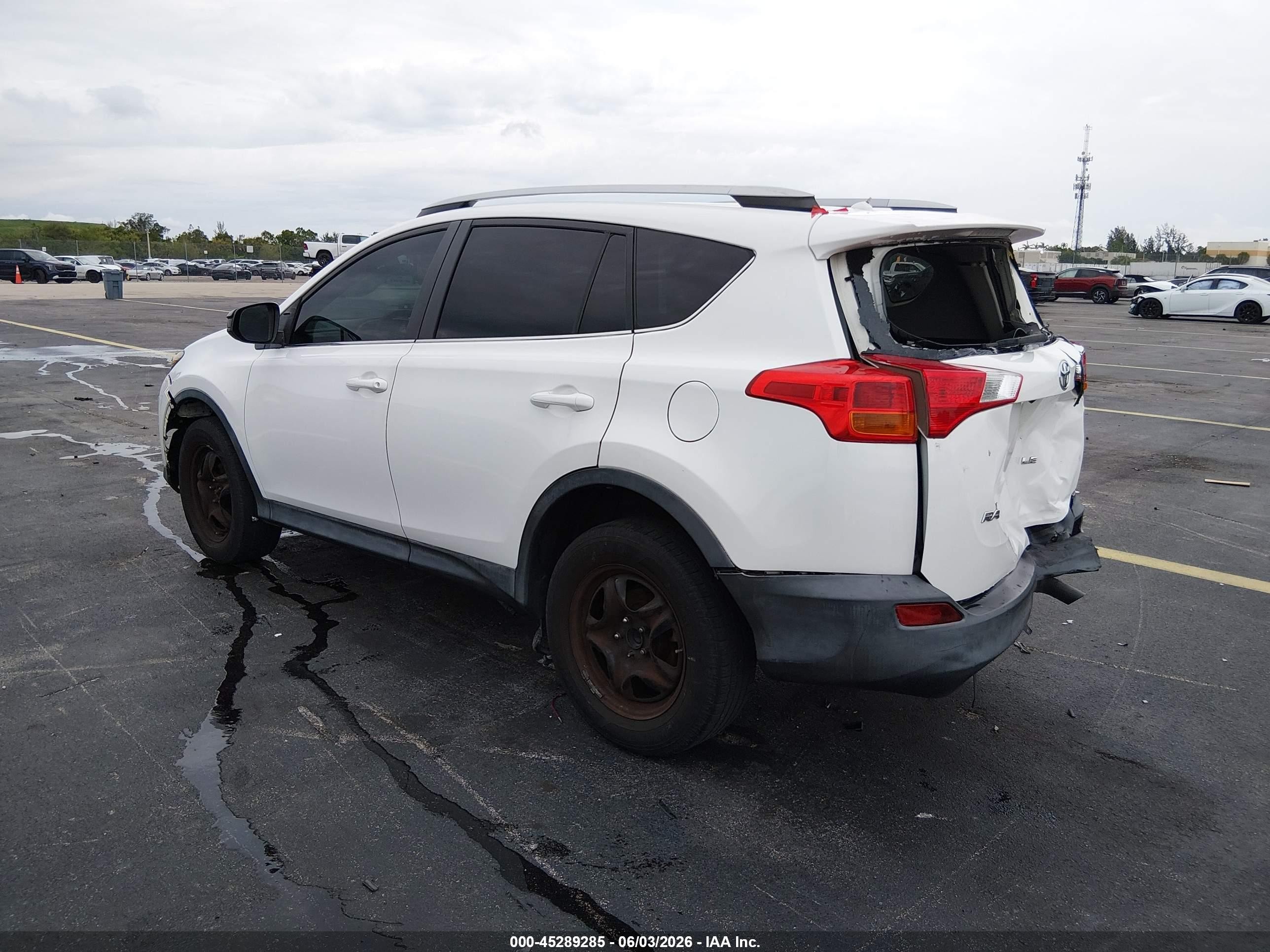 2014 Toyota Rav4 Le White vin: 2T3ZFREVXEW087200