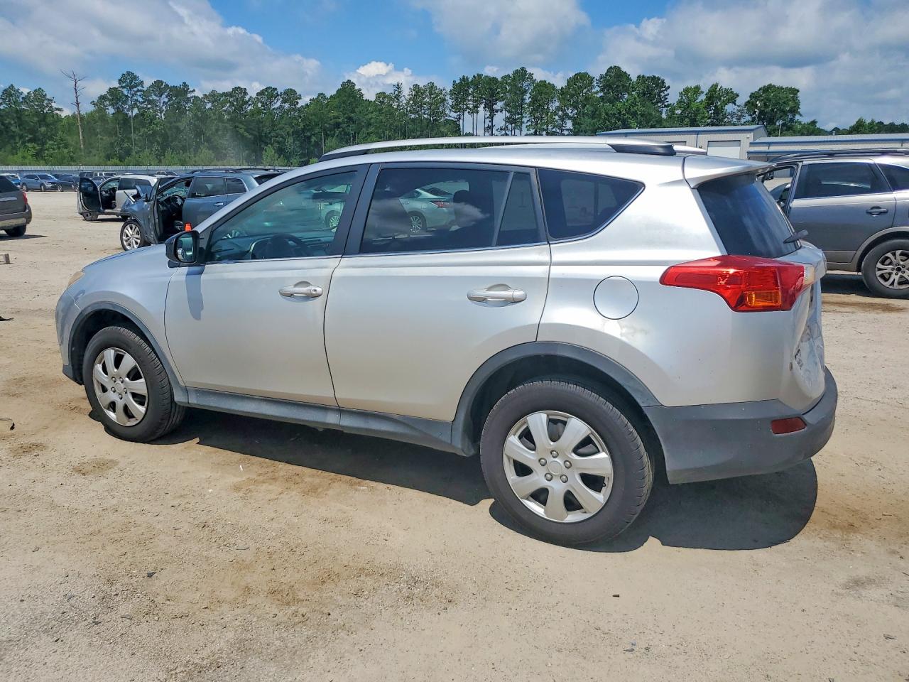 2014 Toyota Rav4 Le Silver vin: 2T3ZFREVXEW087598