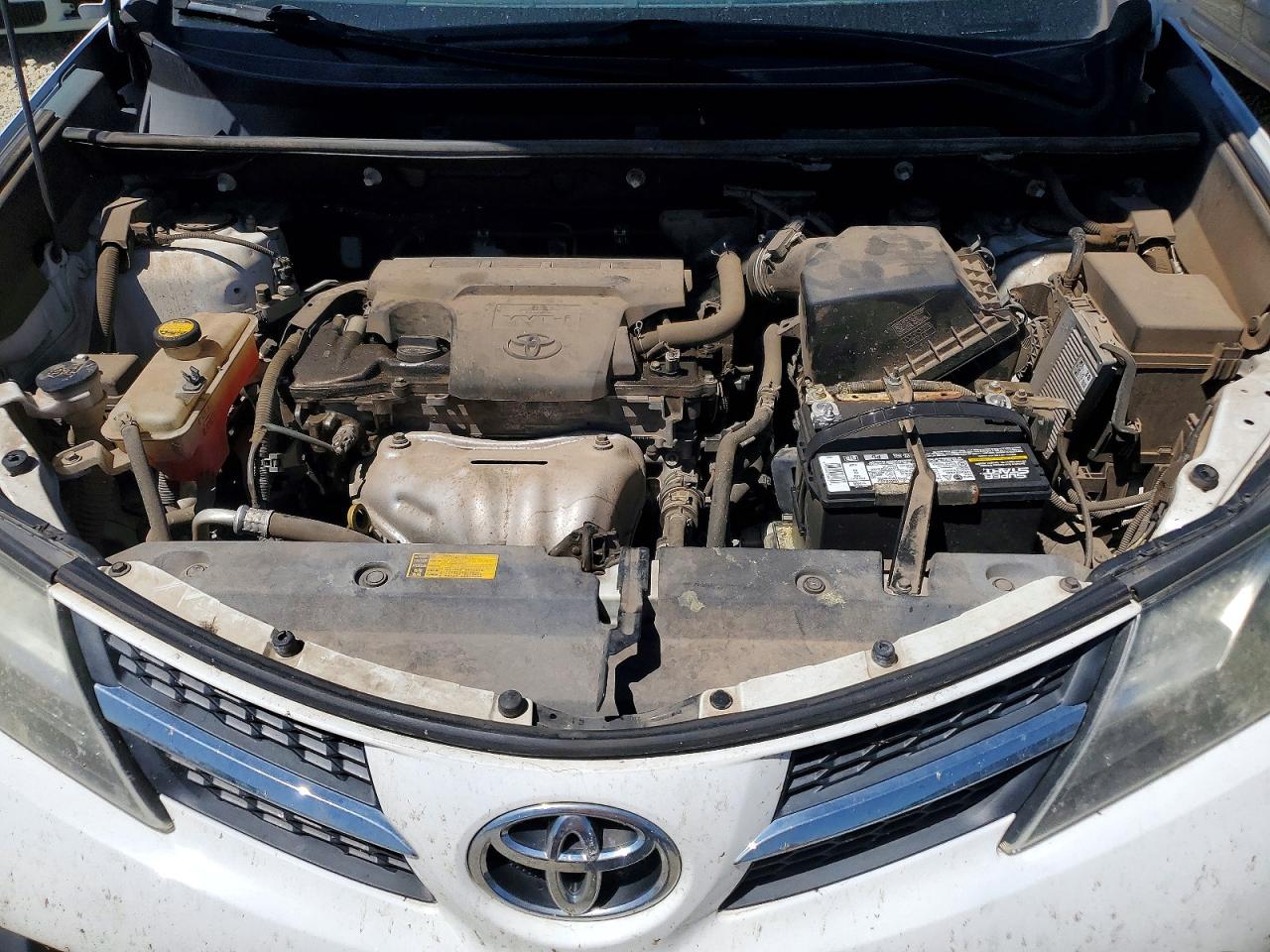 2014 Toyota Rav4 Le Белый vin: 2T3ZFREVXEW097936