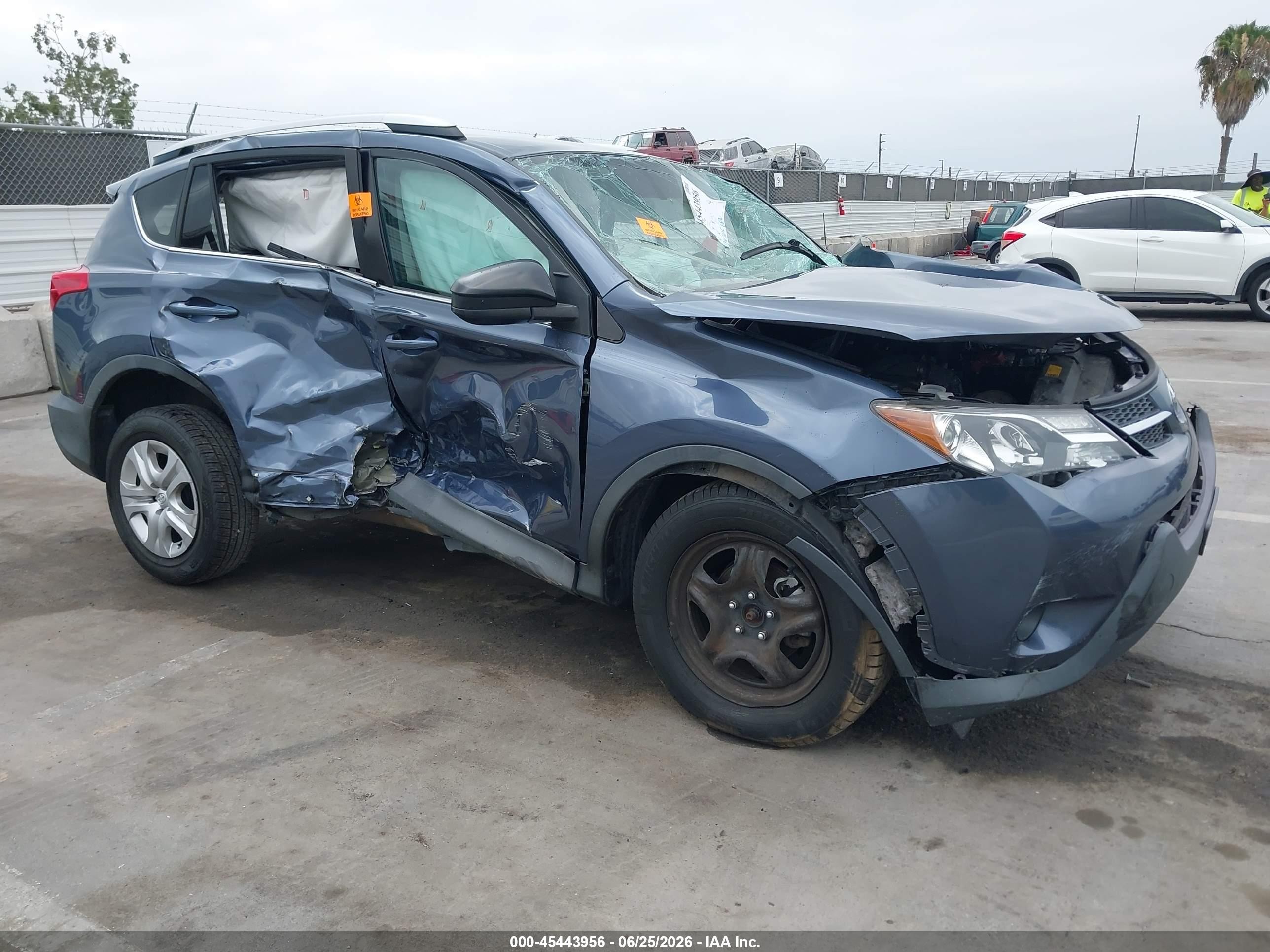 2014 Toyota Rav4 Le Blue vin: 2T3ZFREVXEW099931