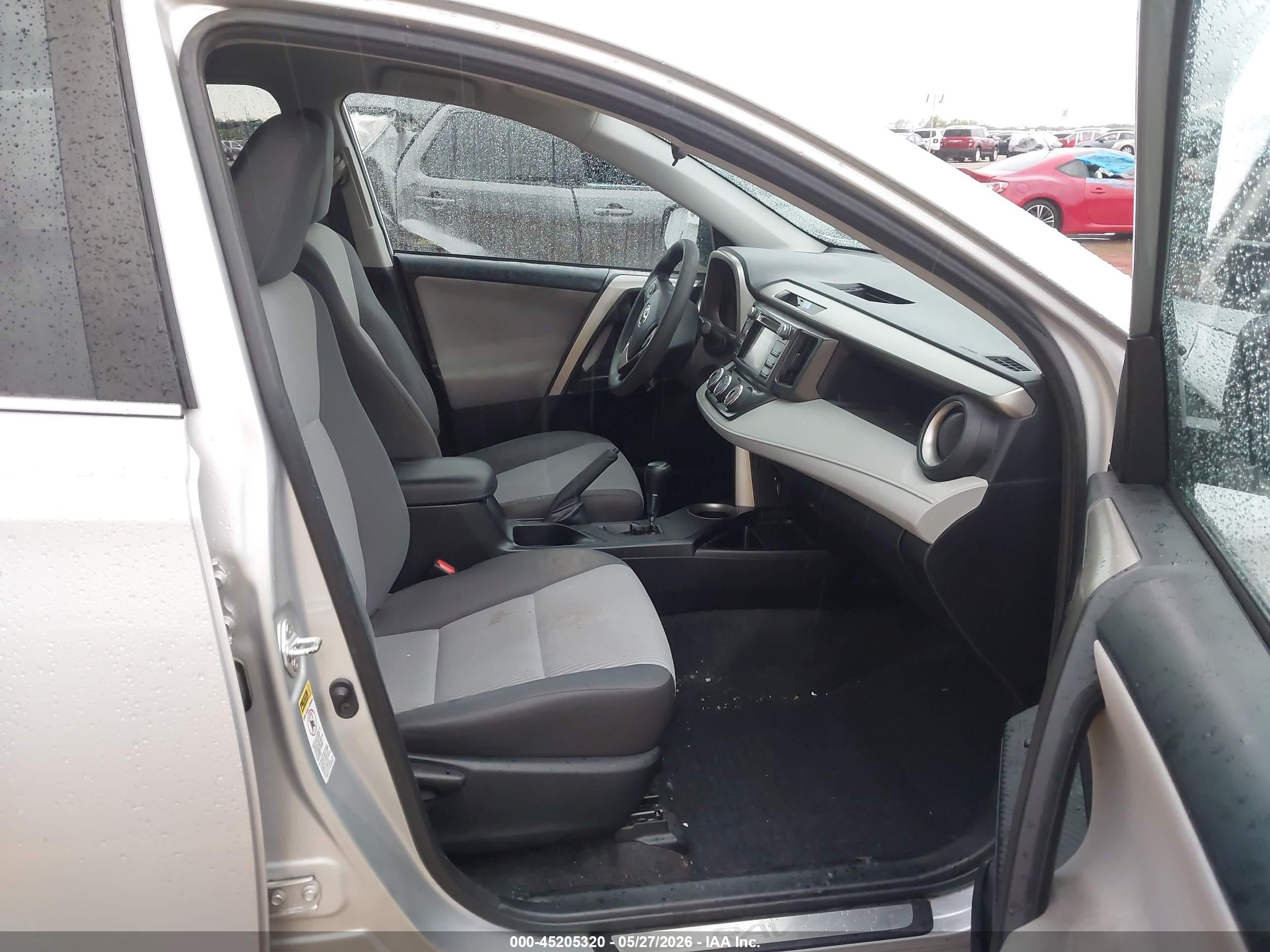 2014 Toyota Rav4 Le Silver vin: 2T3ZFREVXEW117134