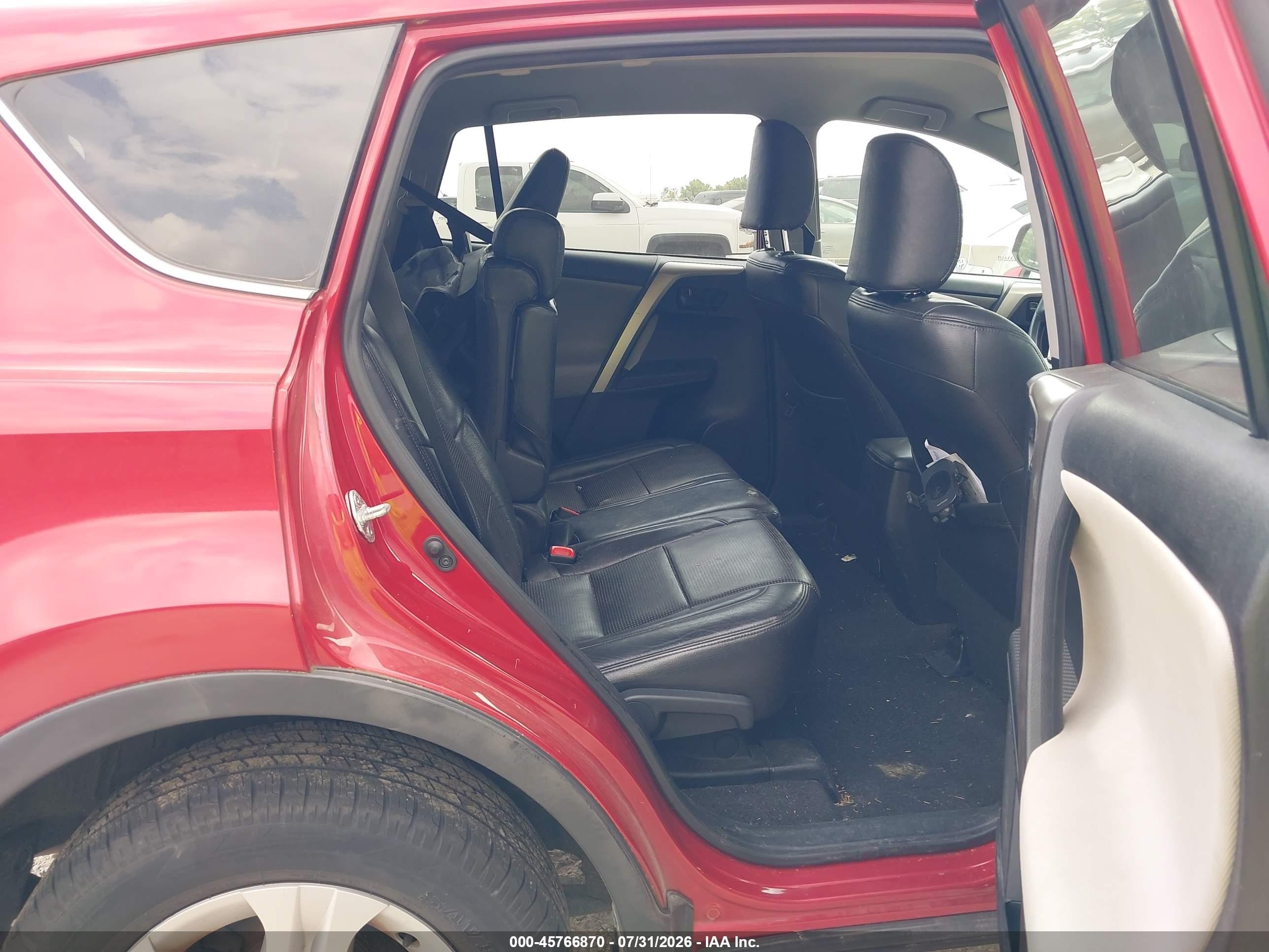2015 Toyota Rav4 Le Red vin: 2T3ZFREVXFW130841