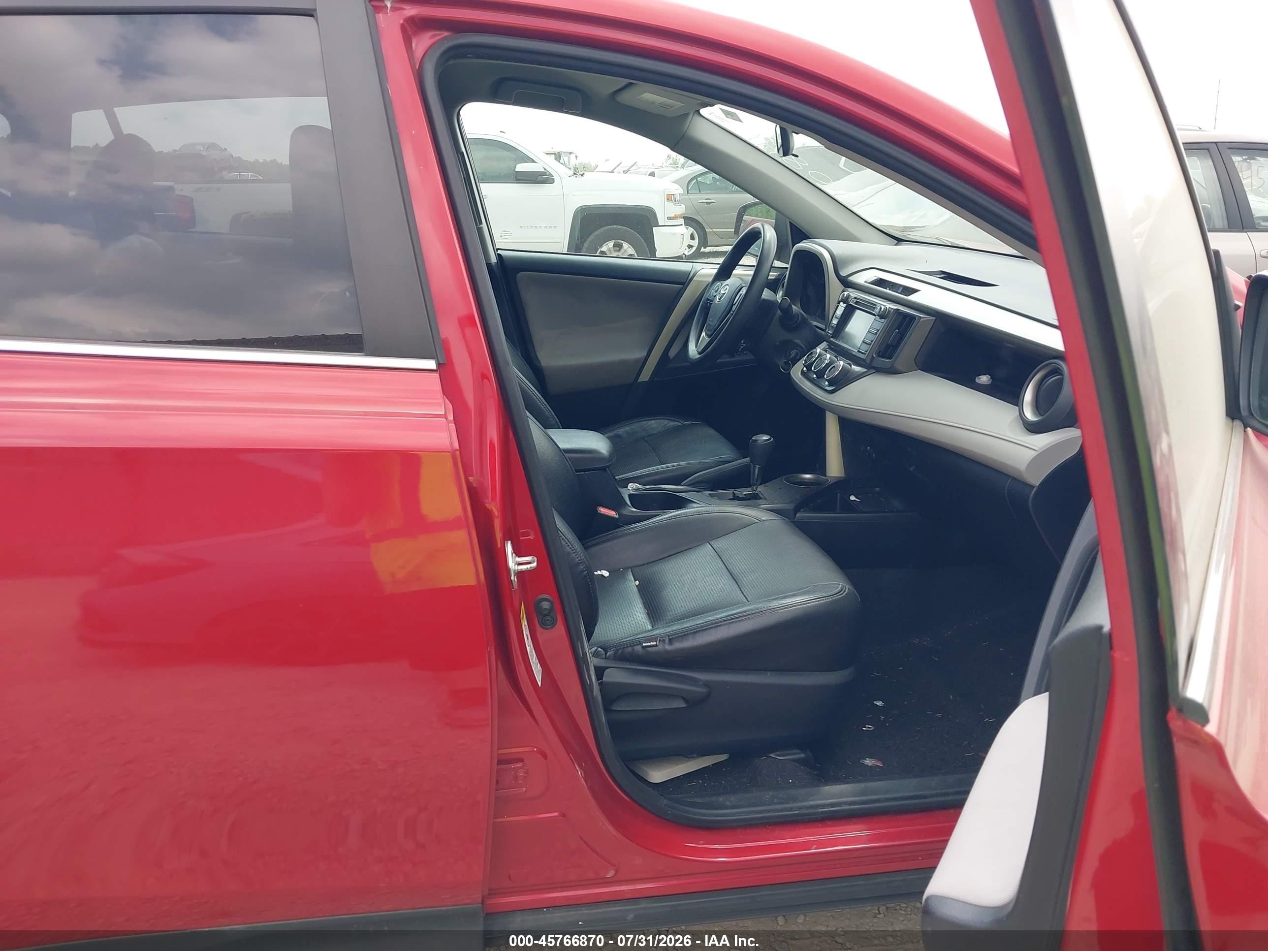2015 Toyota Rav4 Le Red vin: 2T3ZFREVXFW130841