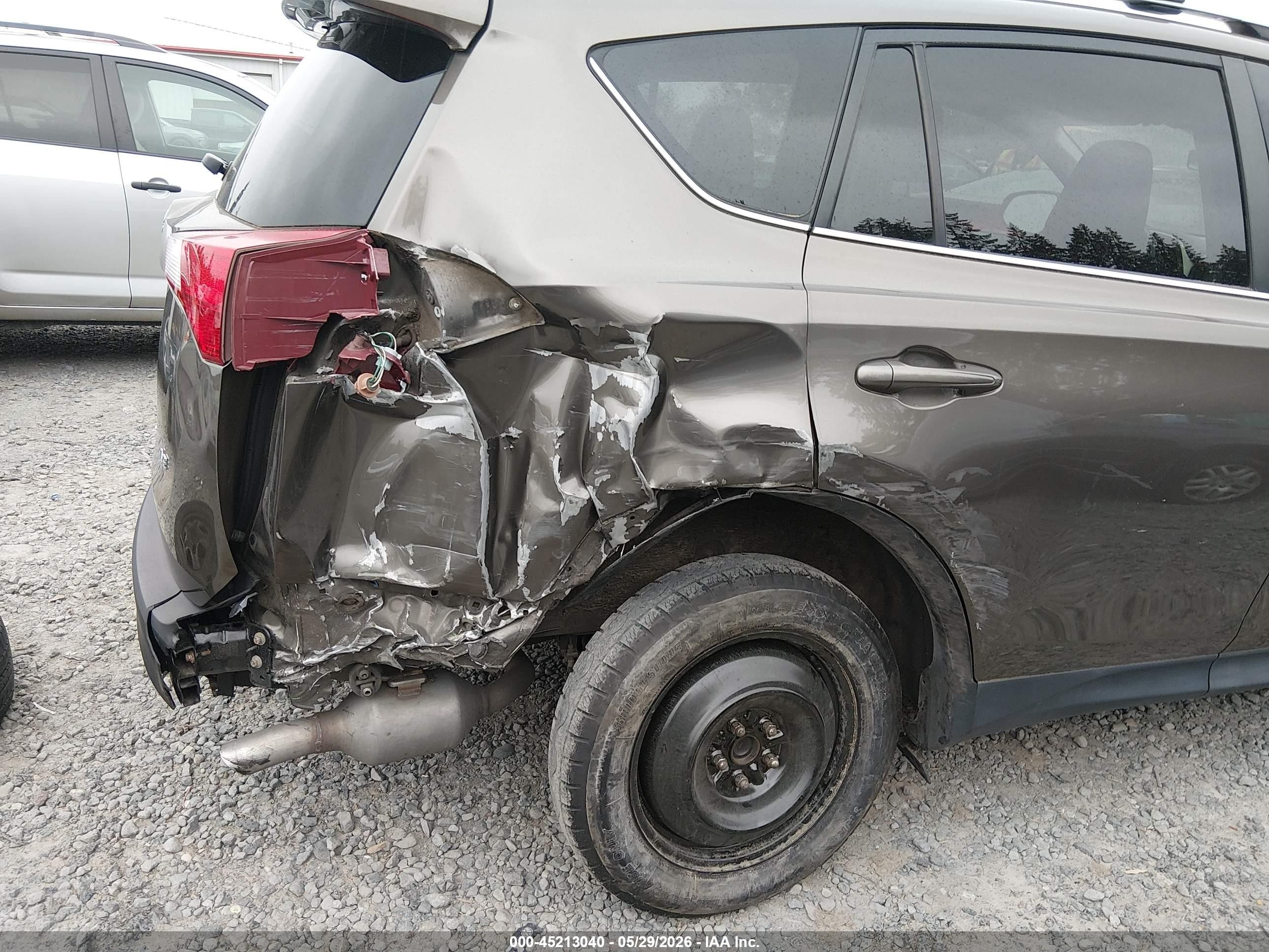 2015 Toyota Rav4 Le Gray vin: 2T3ZFREVXFW150796
