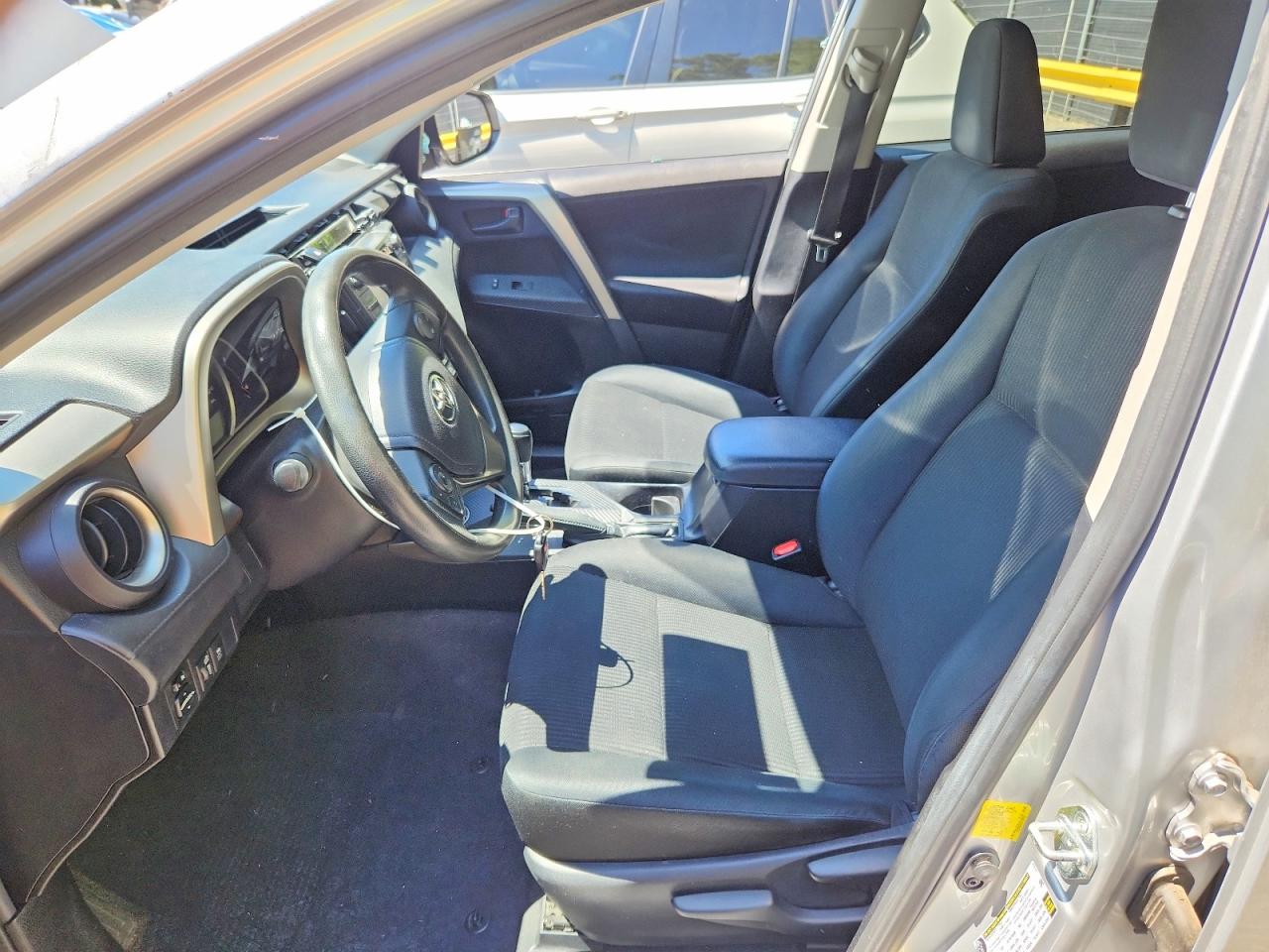 2015 Toyota Rav4 Le Gray vin: 2T3ZFREVXFW168103