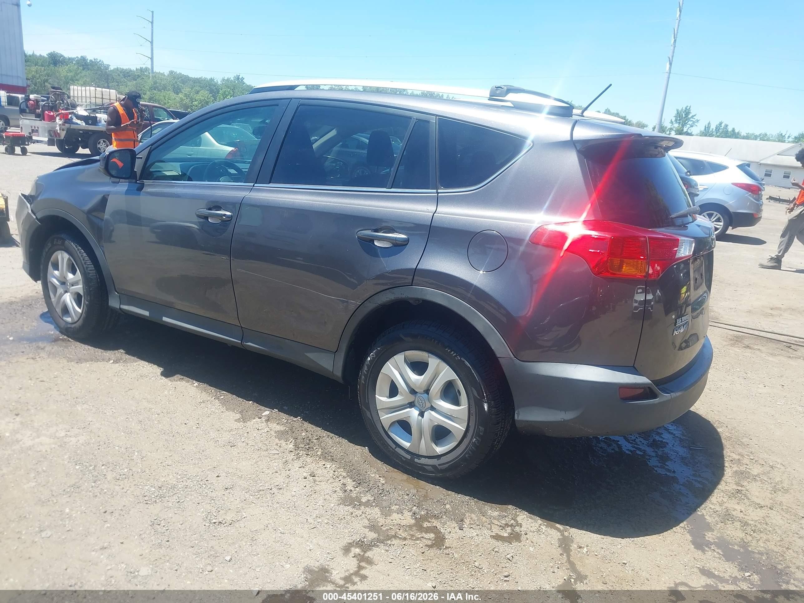2015 Toyota Rav4 Le Gray vin: 2T3ZFREVXFW220250