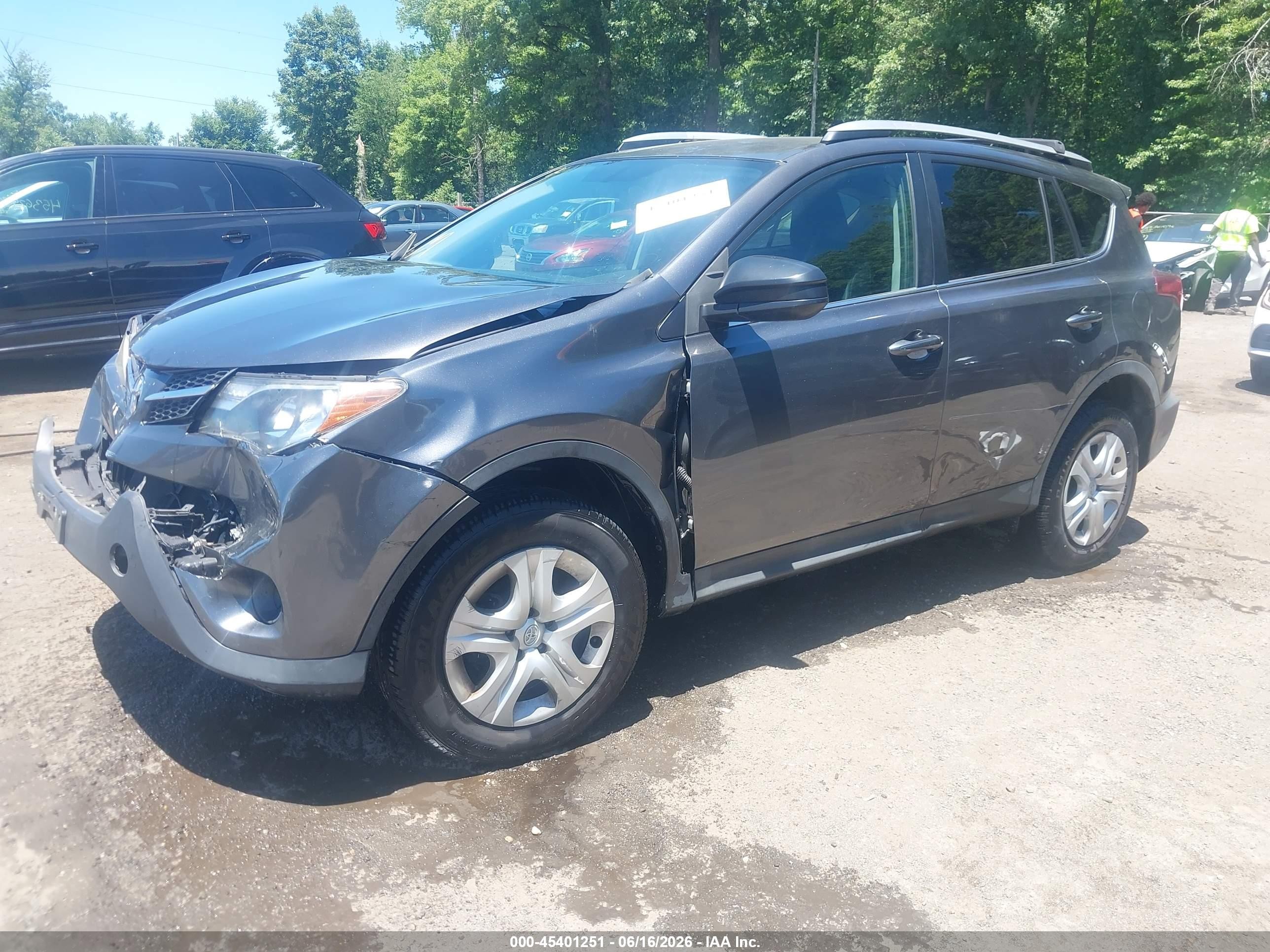 2015 Toyota Rav4 Le Gray vin: 2T3ZFREVXFW220250