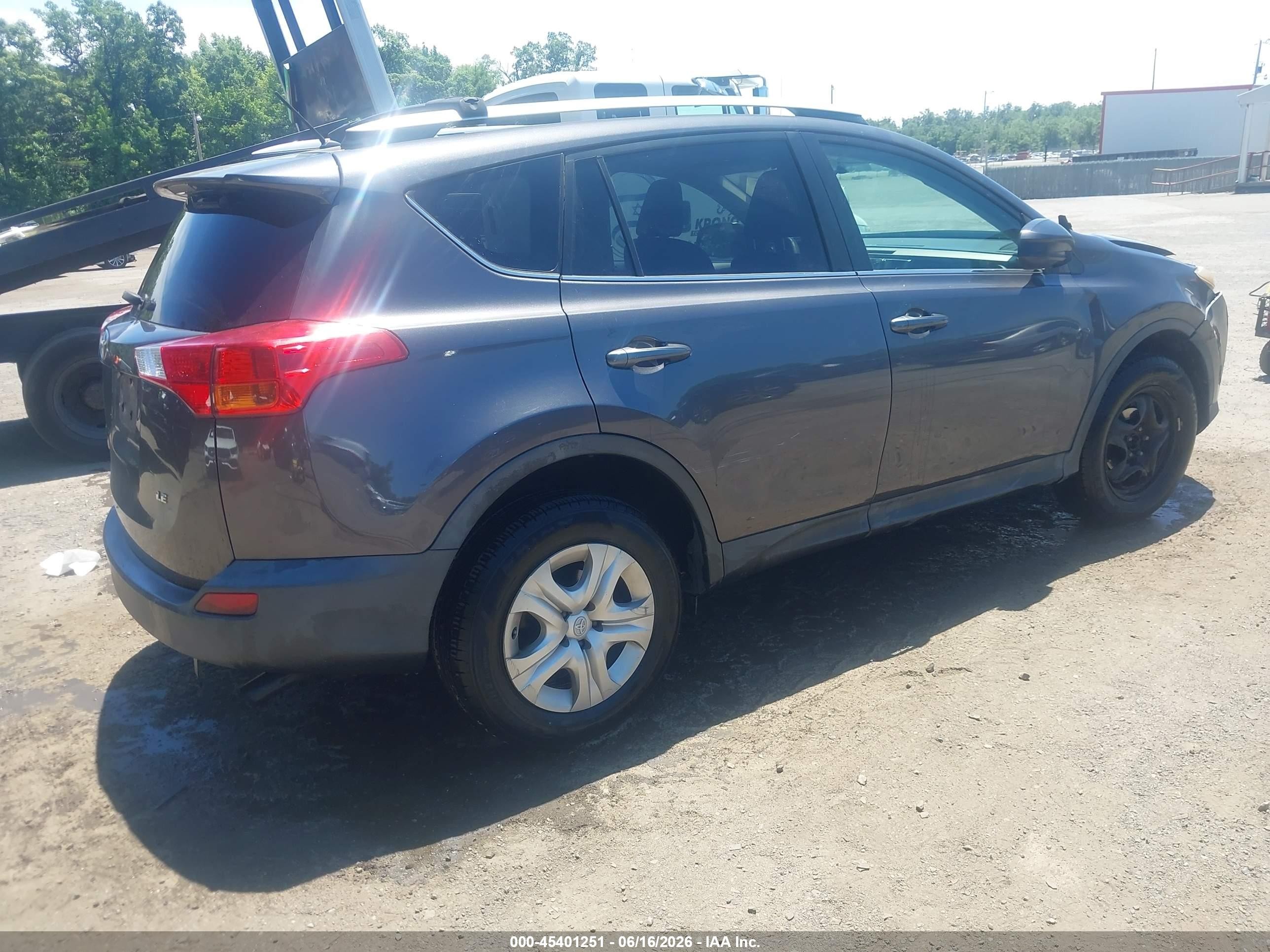 2015 Toyota Rav4 Le Gray vin: 2T3ZFREVXFW220250