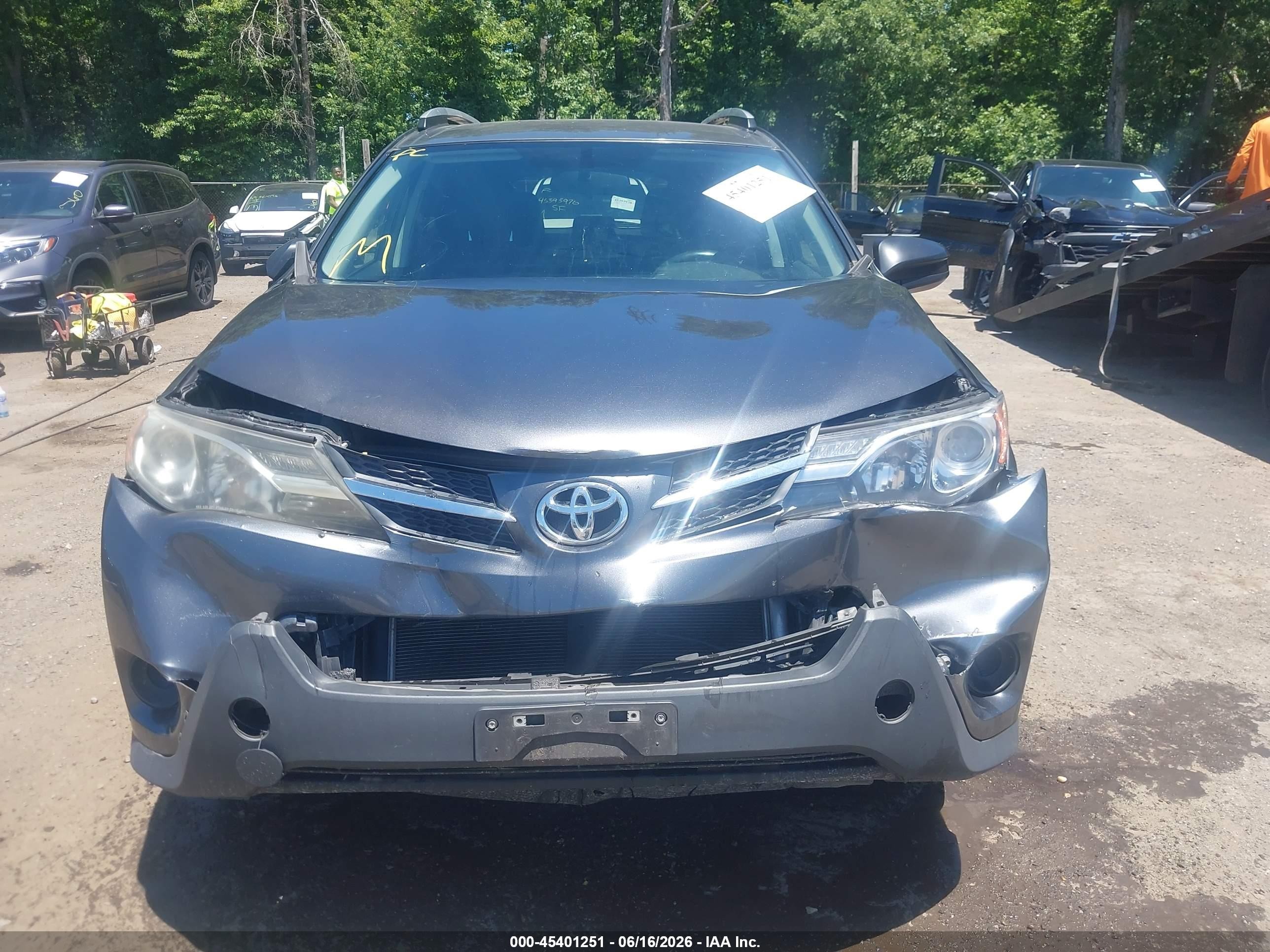 2015 Toyota Rav4 Le Gray vin: 2T3ZFREVXFW220250