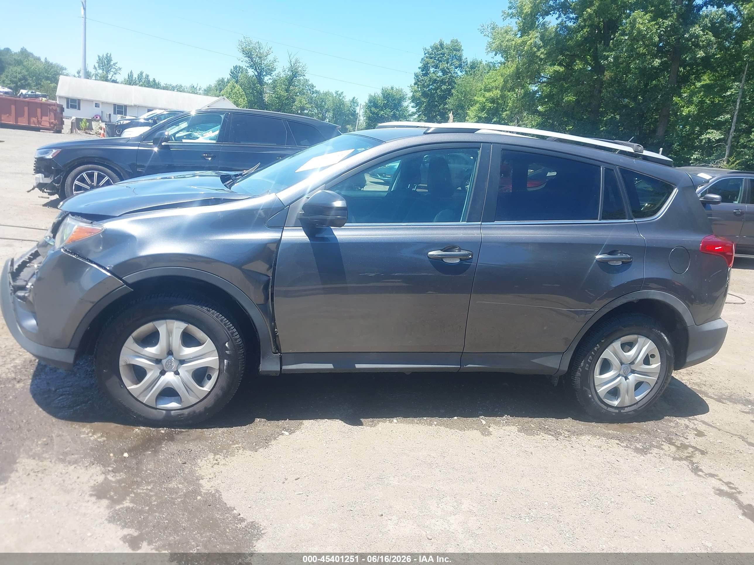2015 Toyota Rav4 Le Gray vin: 2T3ZFREVXFW220250