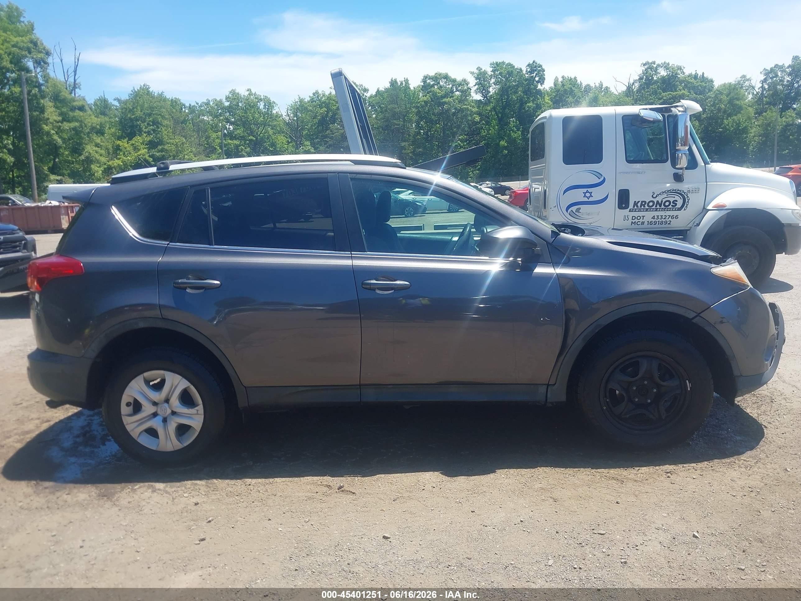 2015 Toyota Rav4 Le Gray vin: 2T3ZFREVXFW220250