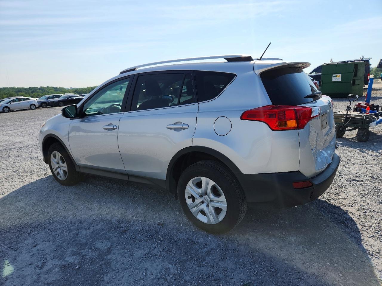 2015 Toyota Rav4 Le Серебряный vin: 2T3ZFREVXFW230292