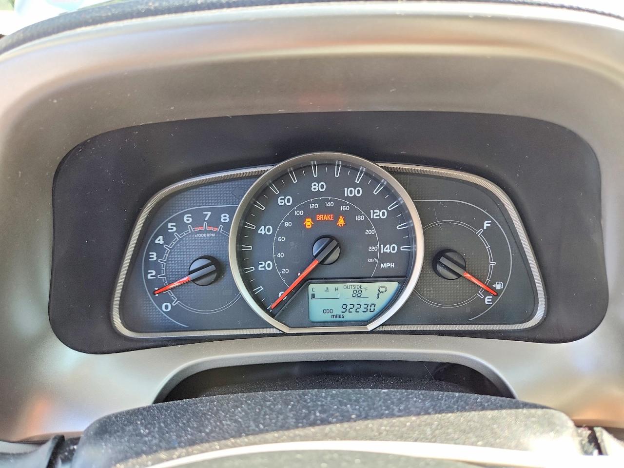 2015 Toyota Rav4 Le Серебряный vin: 2T3ZFREVXFW230292
