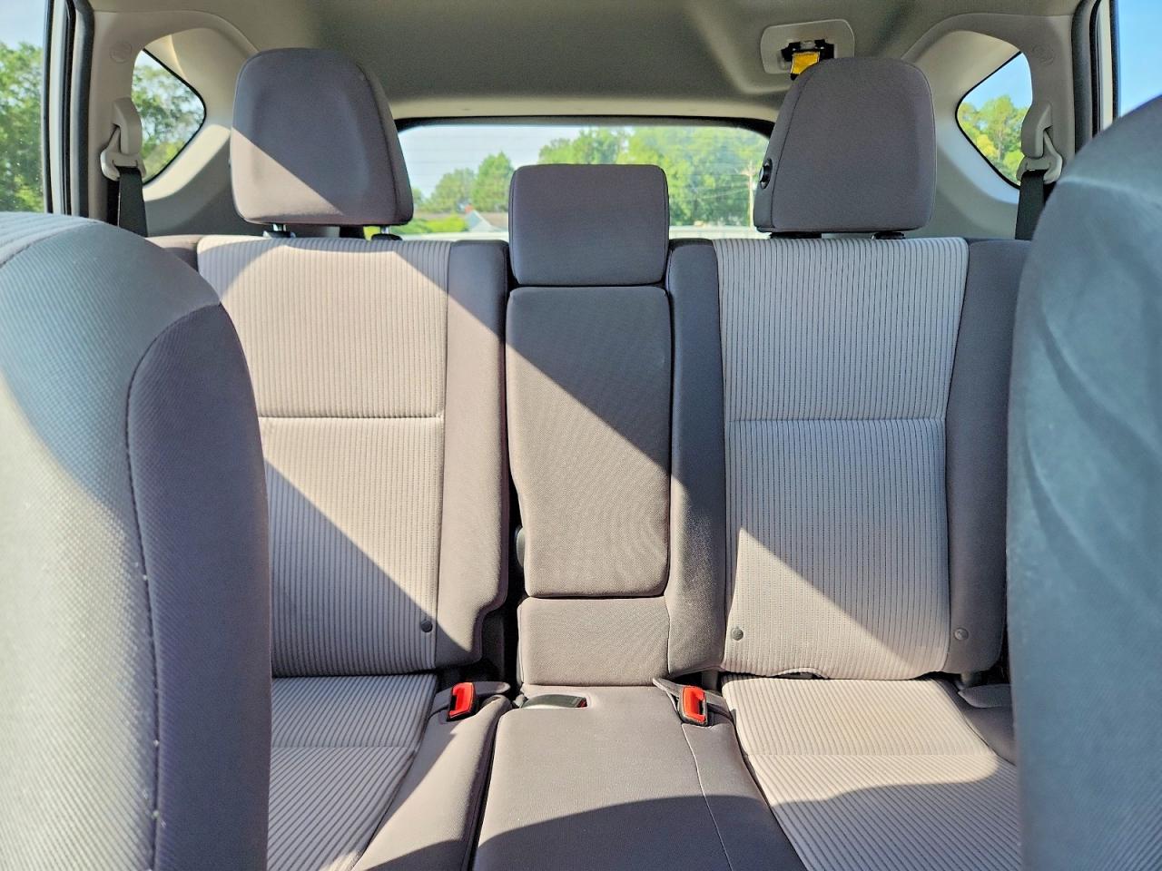 2015 Toyota Rav4 Le Серебряный vin: 2T3ZFREVXFW230292