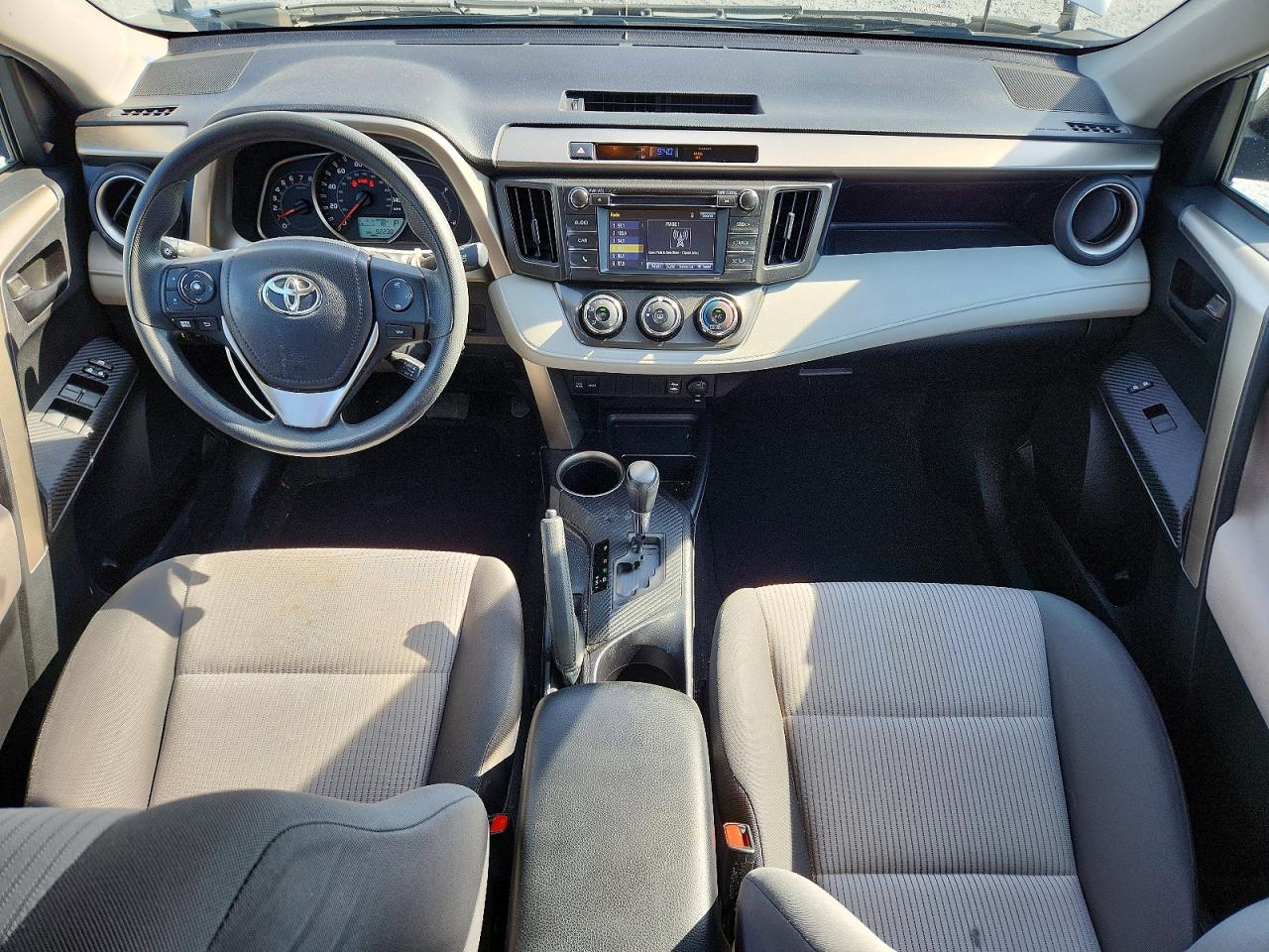2015 Toyota Rav4 Le Серебряный vin: 2T3ZFREVXFW230292