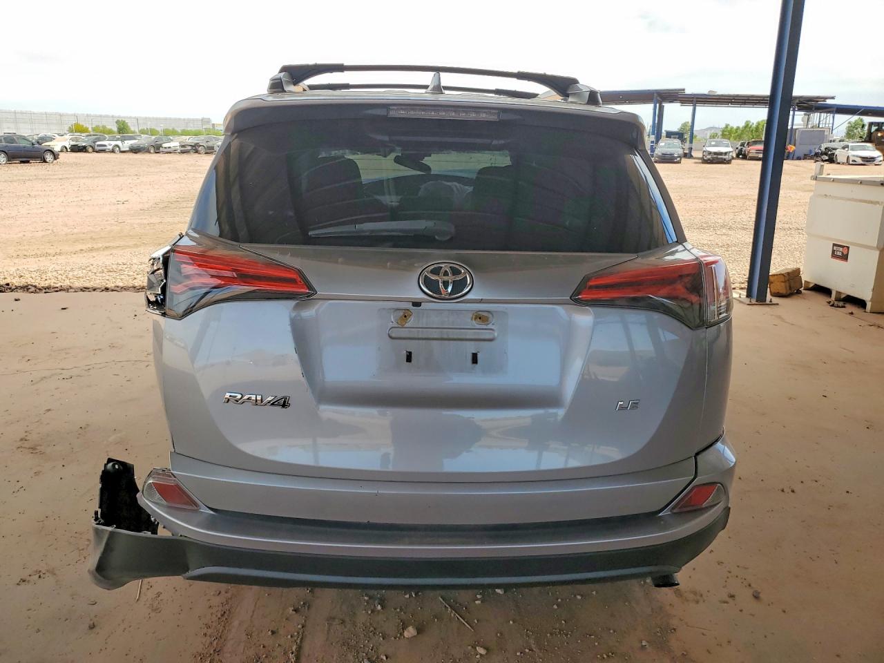2017 Toyota Rav4 Le Silver vin: 2T3ZFREVXHW340097