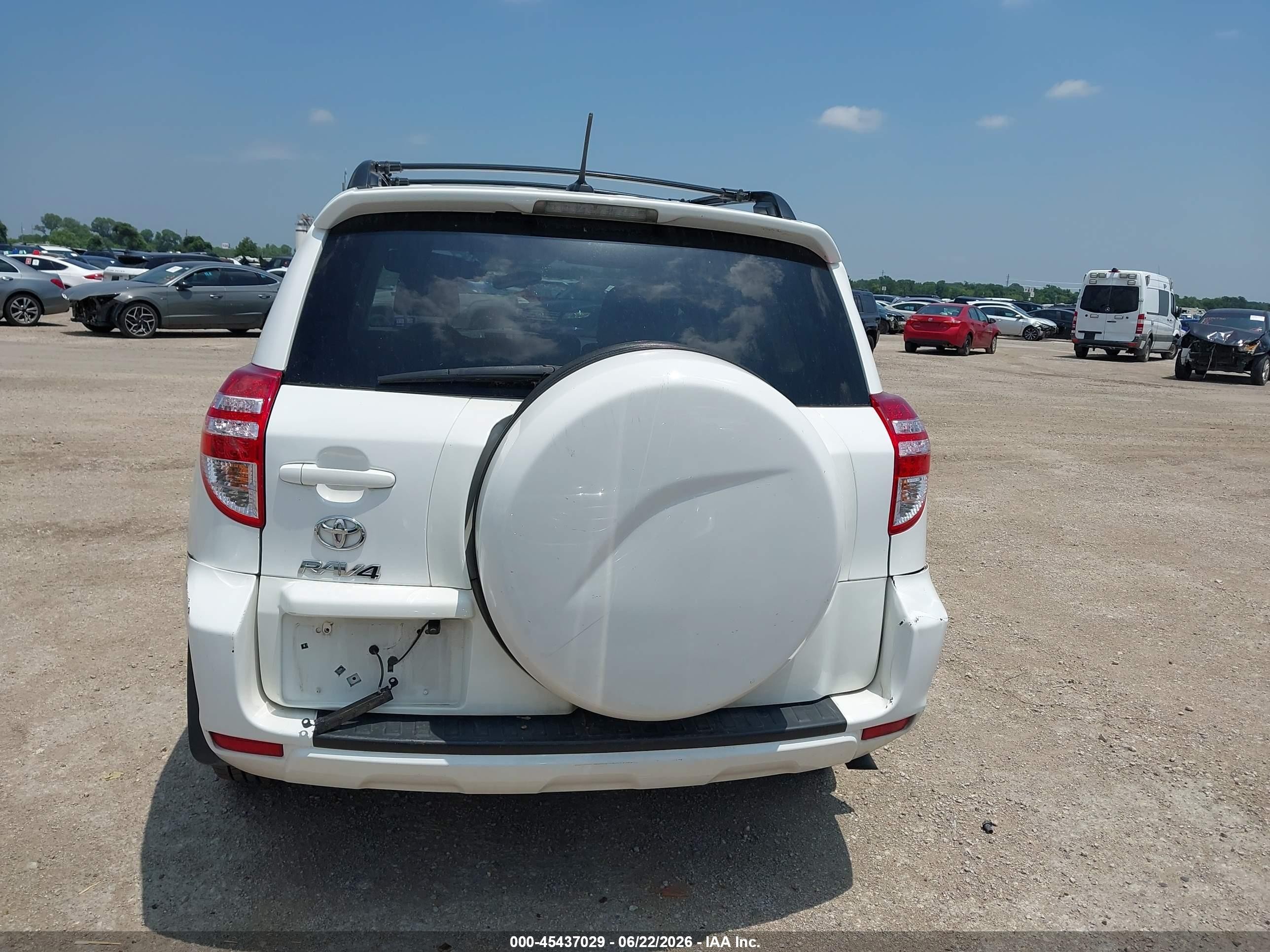 2012 Toyota Rav4 Base V6 White vin: 2T3ZK4DV4CW014675