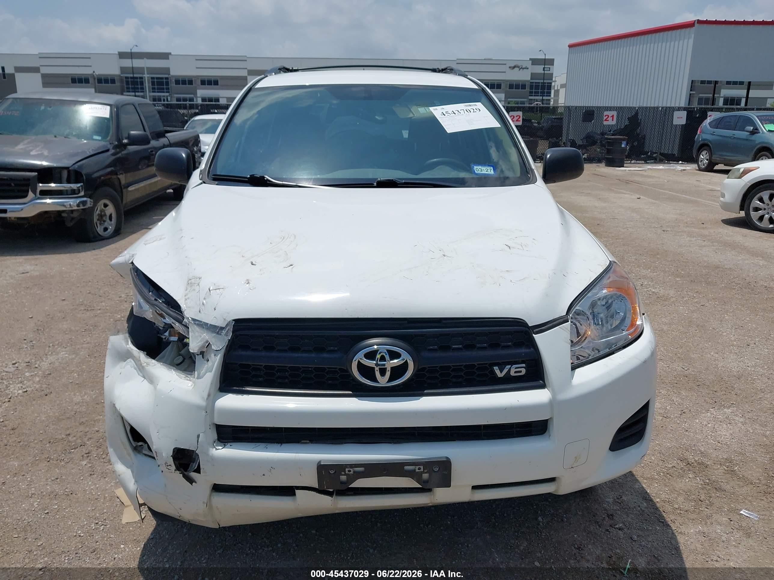 2012 Toyota Rav4 Base V6 White vin: 2T3ZK4DV4CW014675