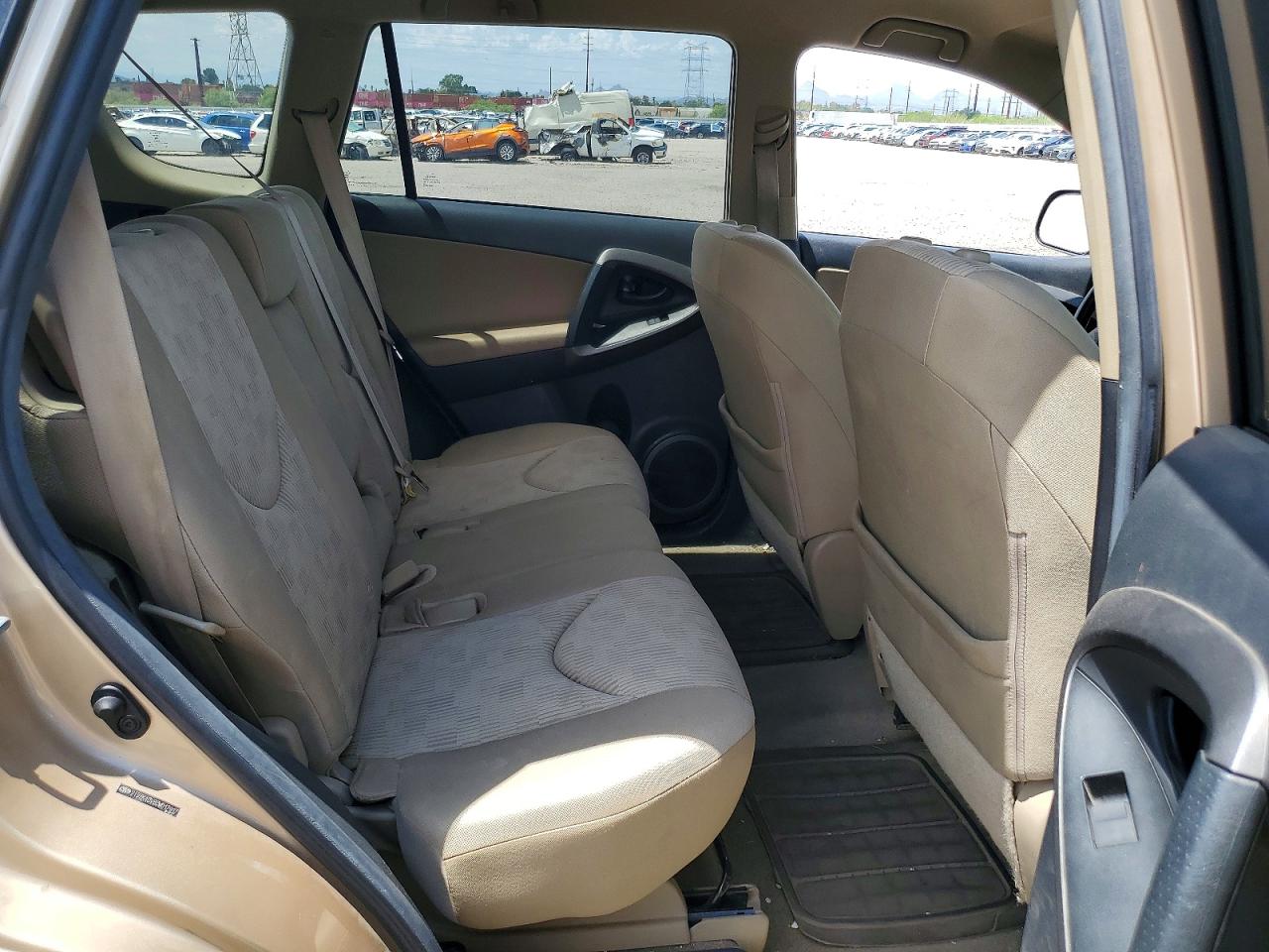 2012 Toyota Rav4 Base Gold vin: 2T3ZK4DV6CW017917