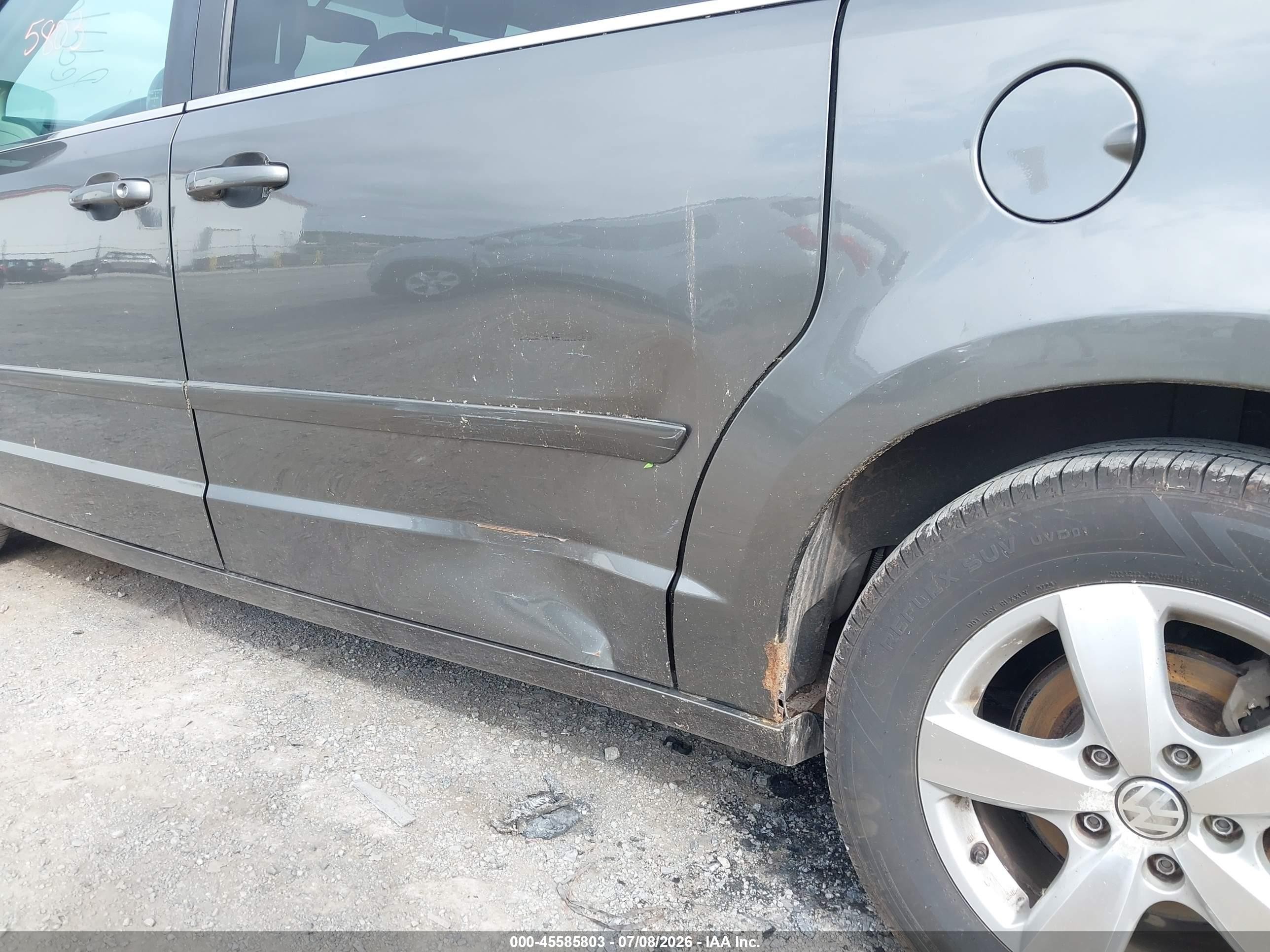 2010 Volkswagen Routan Se Gray vin: 2V4RW3D10AR333466
