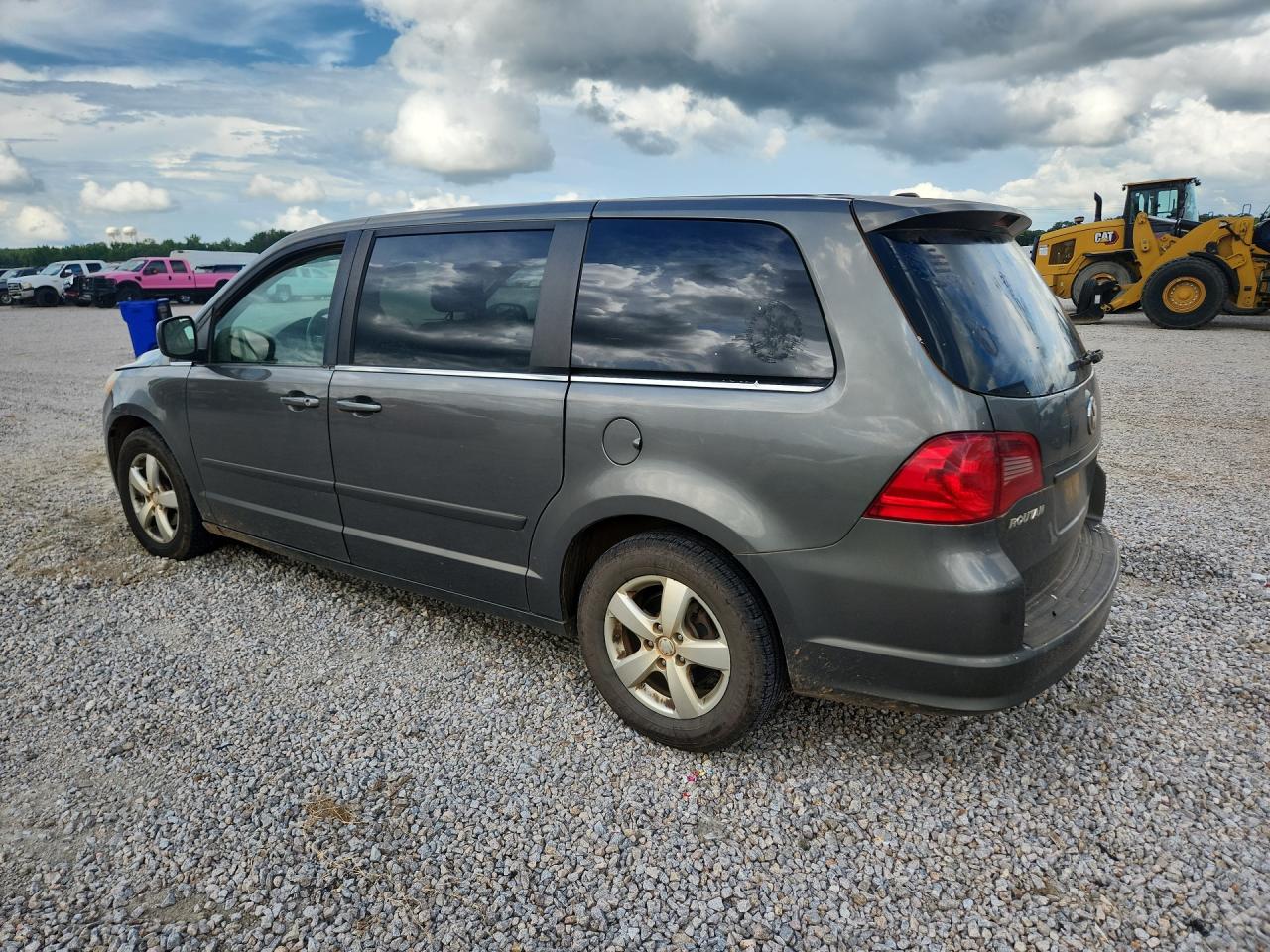 2010 Volkswagen Routan Se Gray vin: 2V4RW3D11AR295679