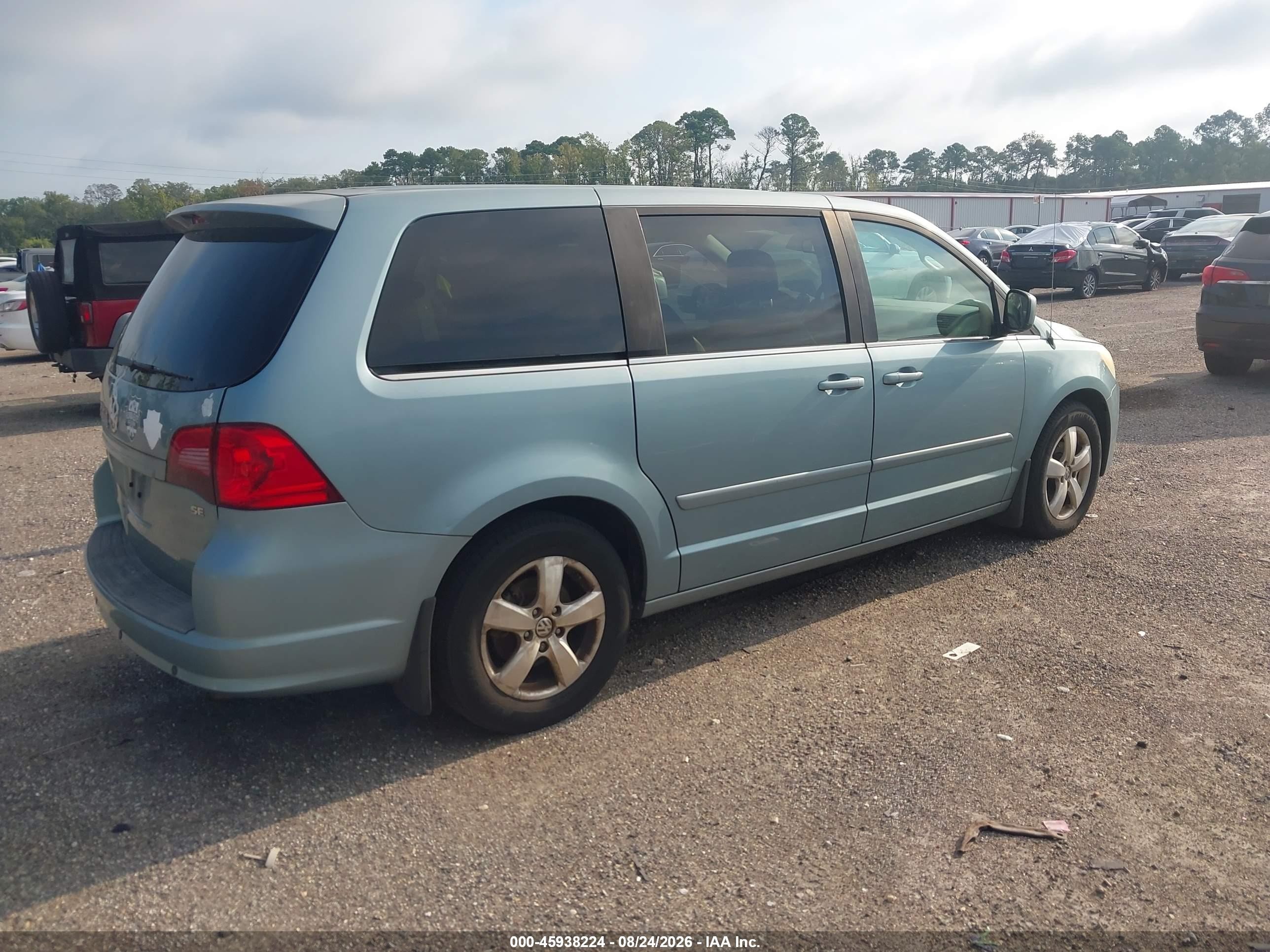 2010 Volkswagen Routan Se Blue vin: 2V4RW3D12AR280267