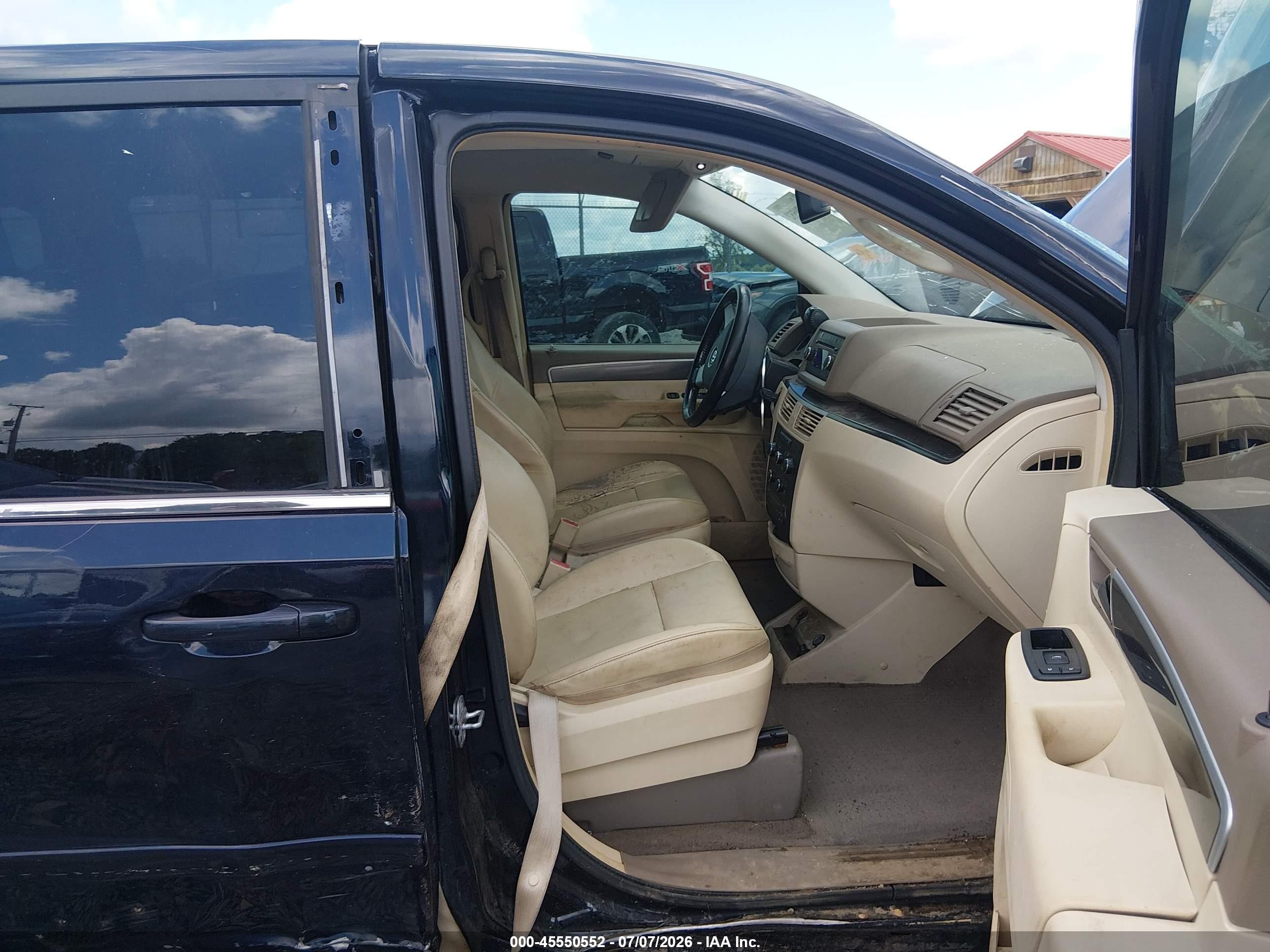 2010 Volkswagen Routan Se Blue vin: 2V4RW3D14AR190456