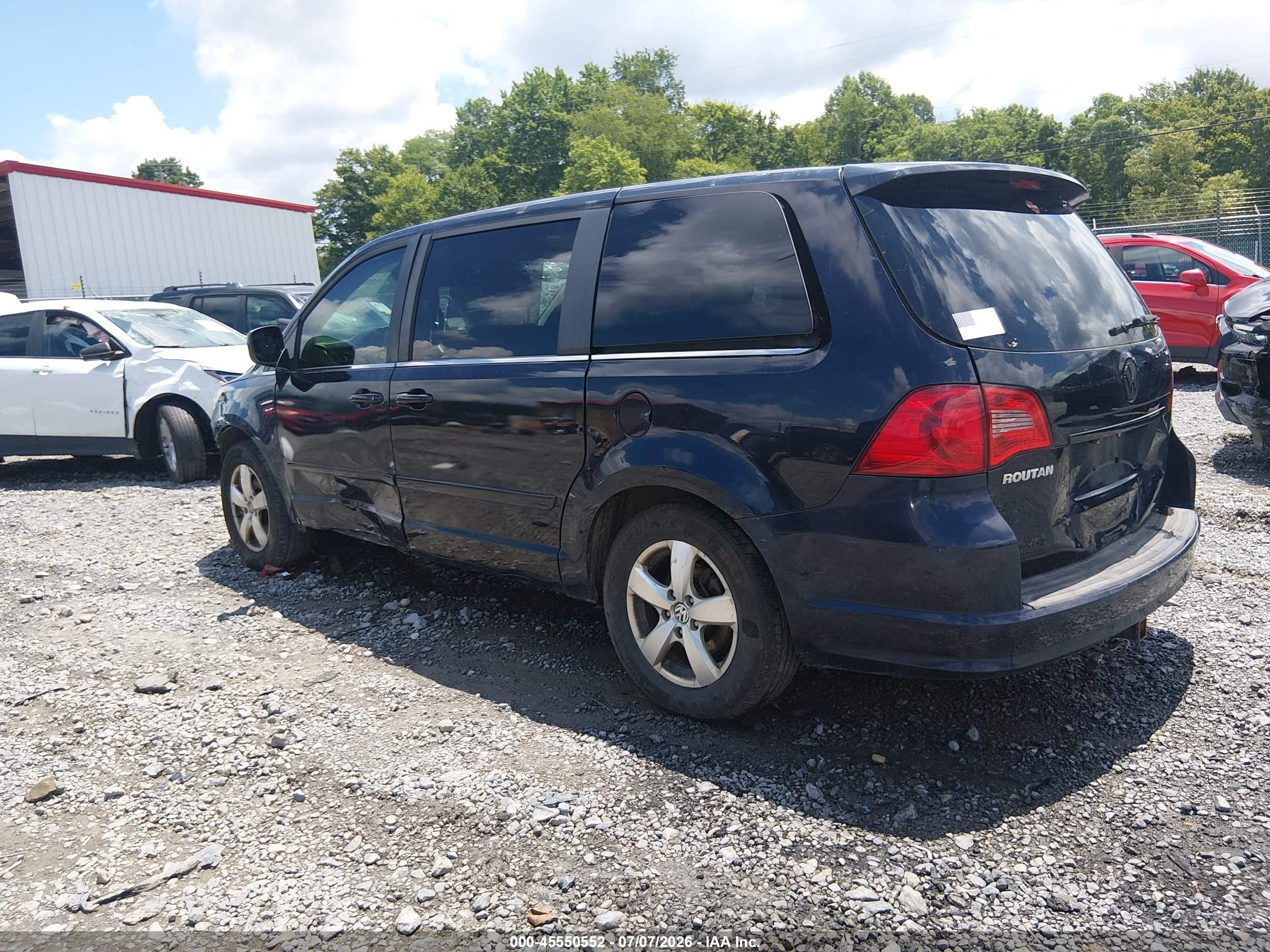 2010 Volkswagen Routan Se Blue vin: 2V4RW3D14AR190456