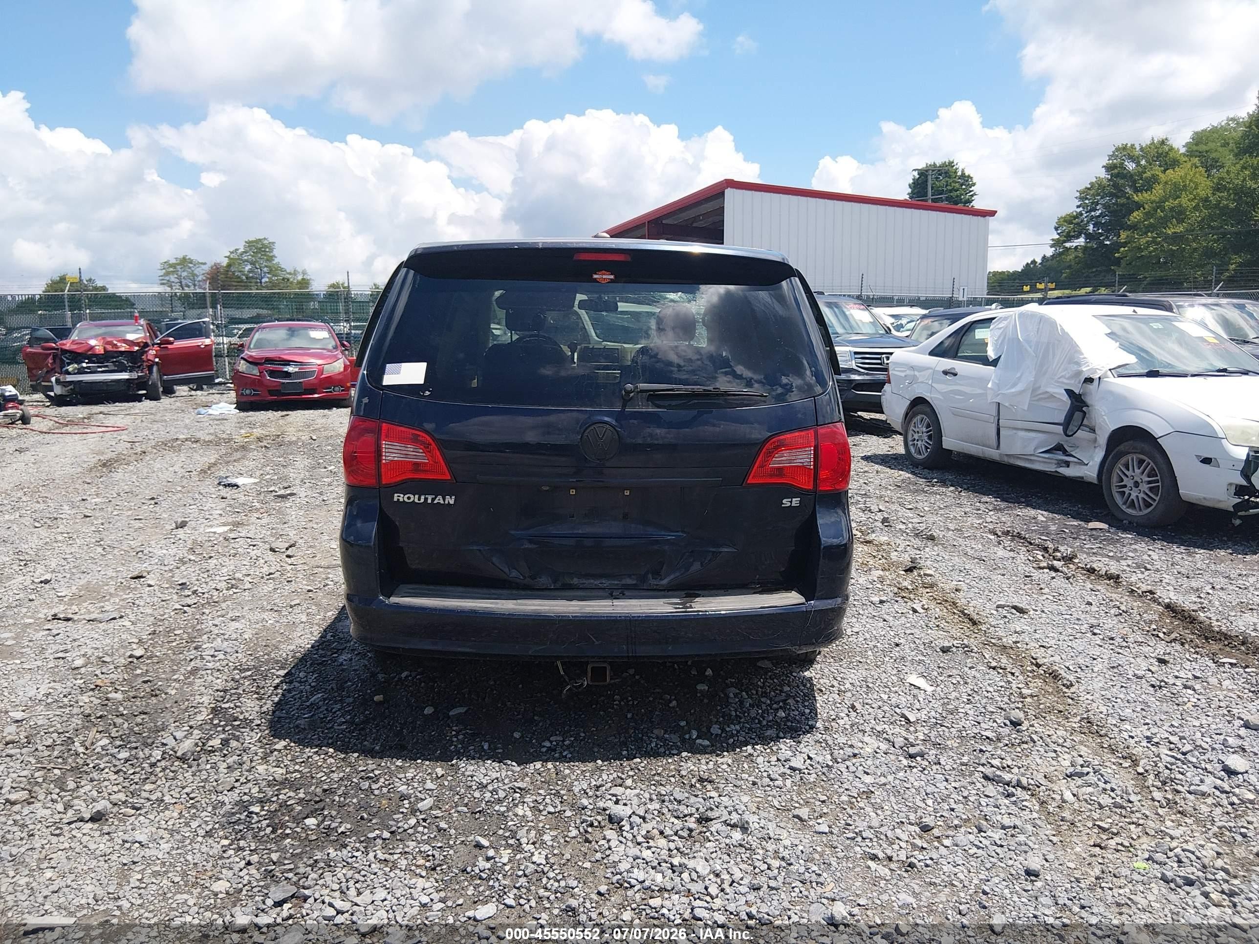 2010 Volkswagen Routan Se Blue vin: 2V4RW3D14AR190456