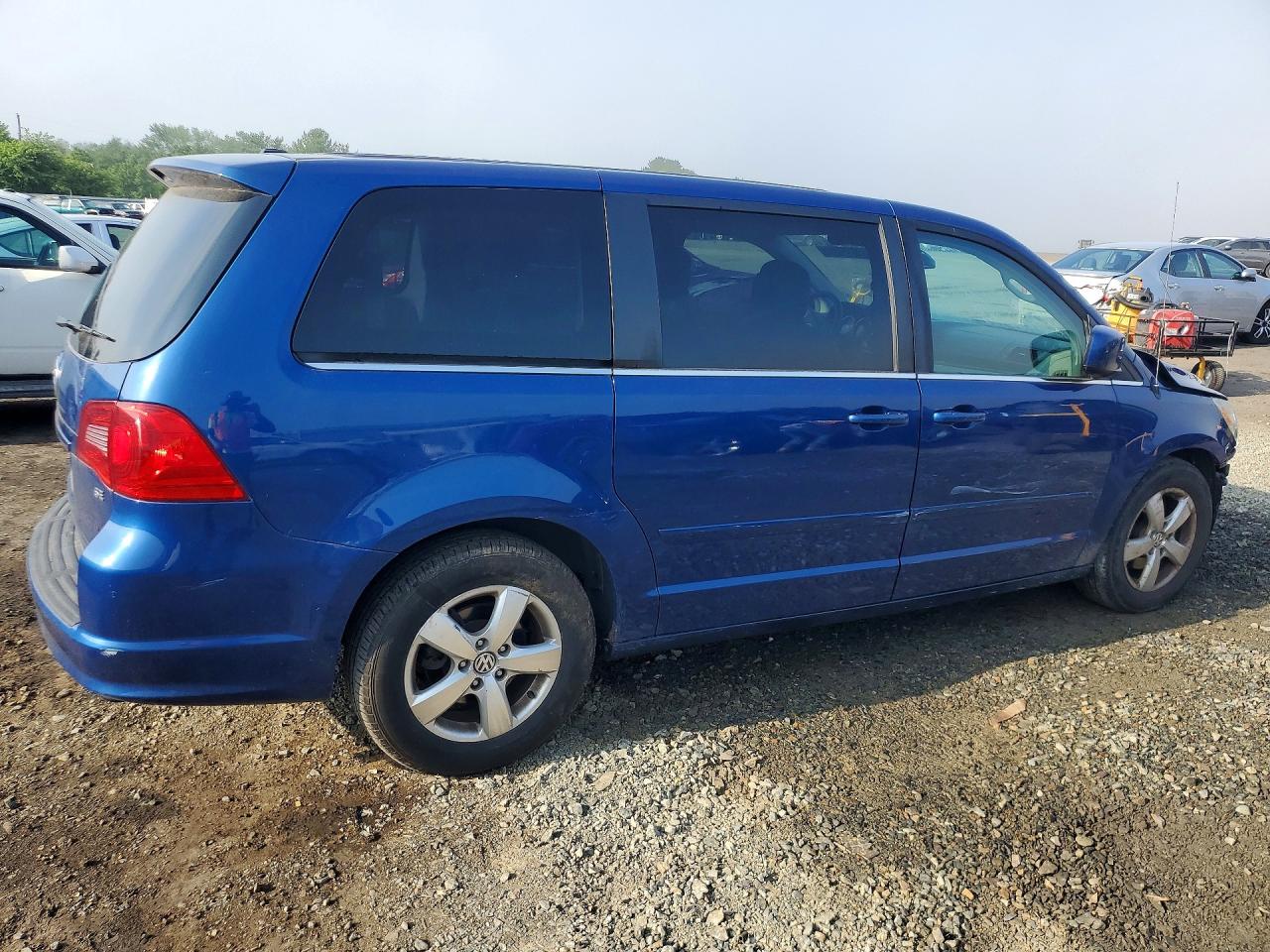 2010 Volkswagen Routan Se Синий vin: 2V4RW3D14AR296132
