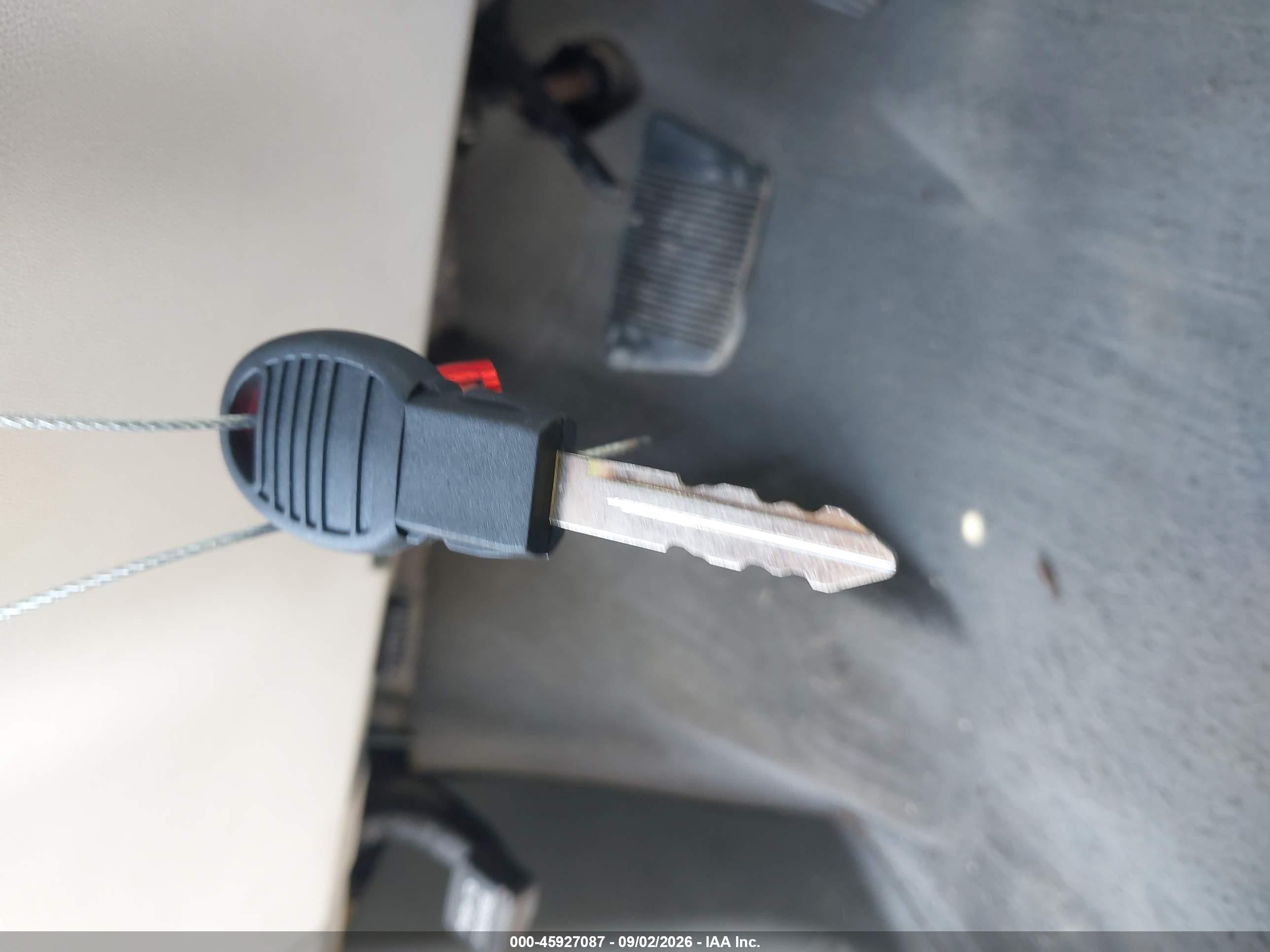 2010 Volkswagen Routan Se Серебряный vin: 2V4RW3D16AR294592