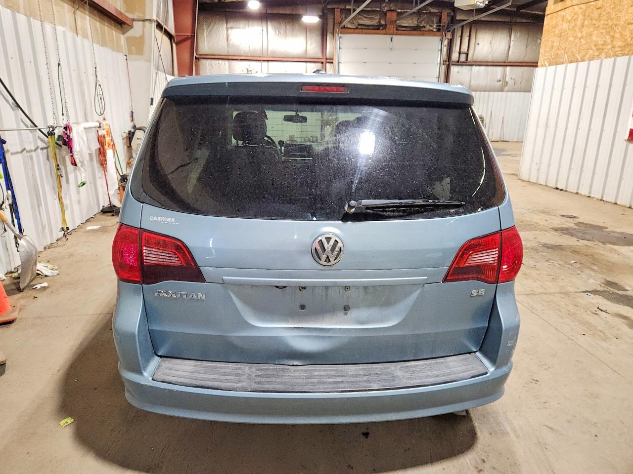 2010 Volkswagen Routan Se Blue vin: 2V4RW3D18AR236967