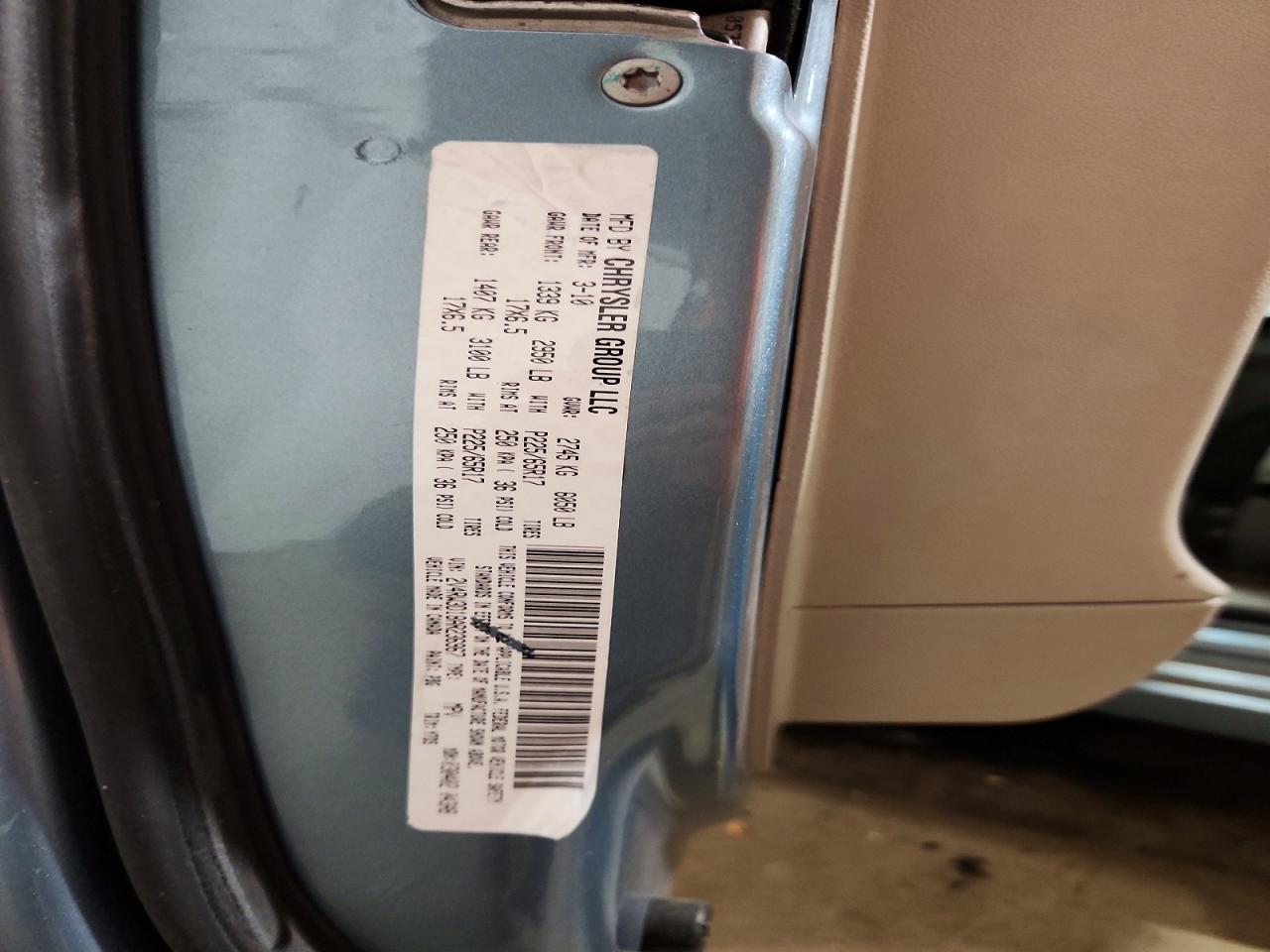 2010 Volkswagen Routan Se Blue vin: 2V4RW3D18AR236967
