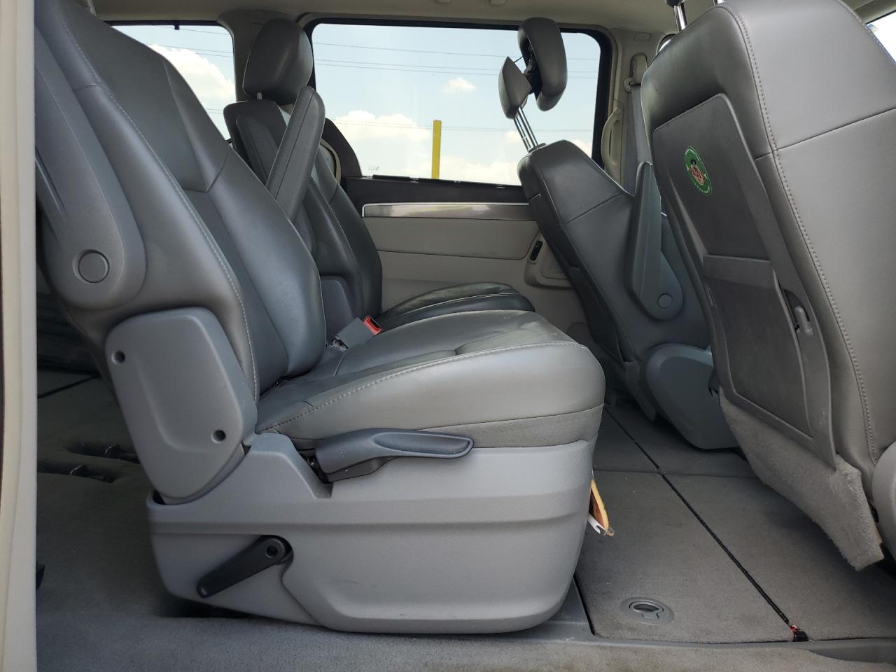 2010 Volk Routan Se Серый vin: 2V4RW3D18AR295615