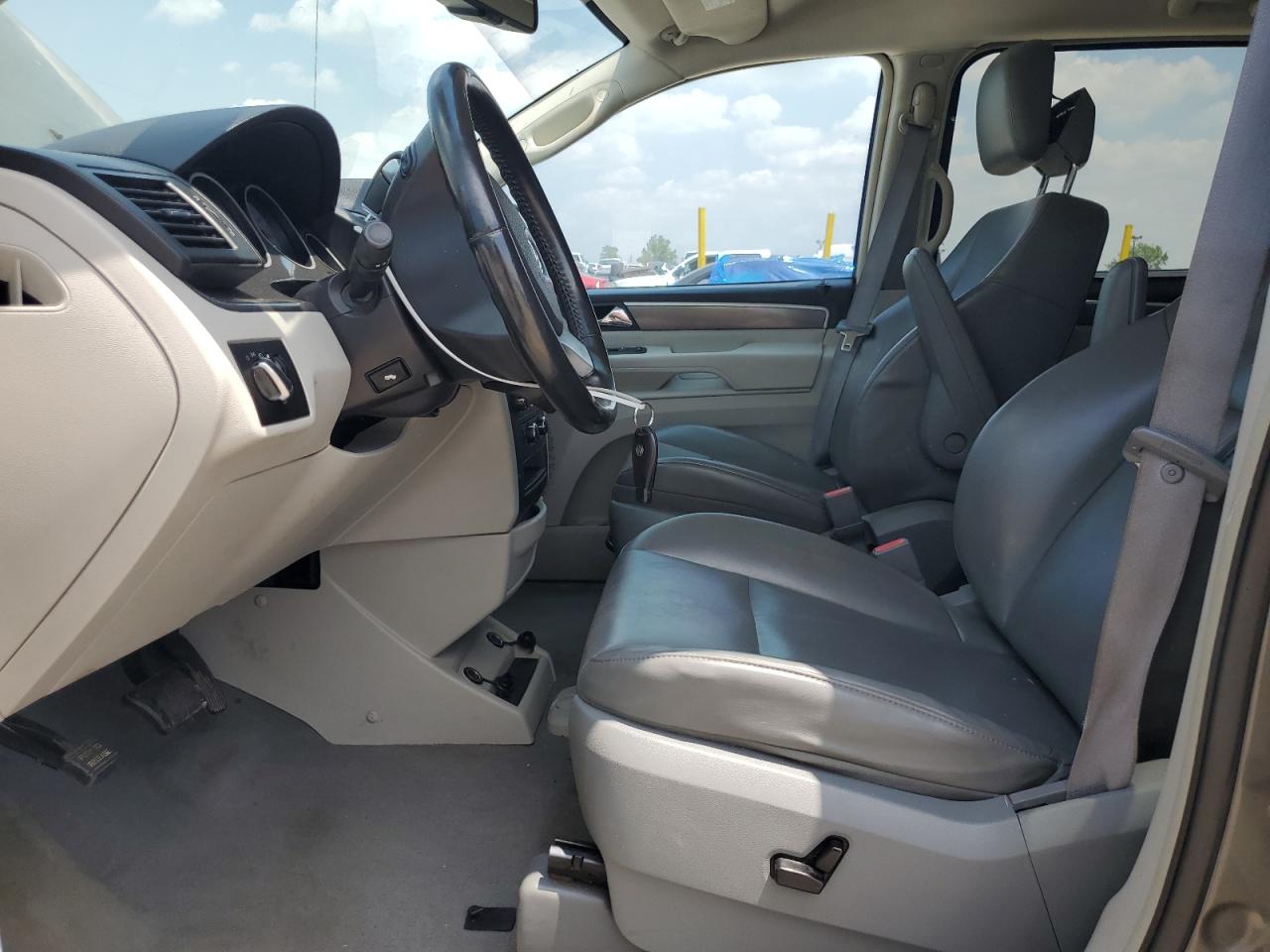 2010 Volk Routan Se Серый vin: 2V4RW3D18AR295615